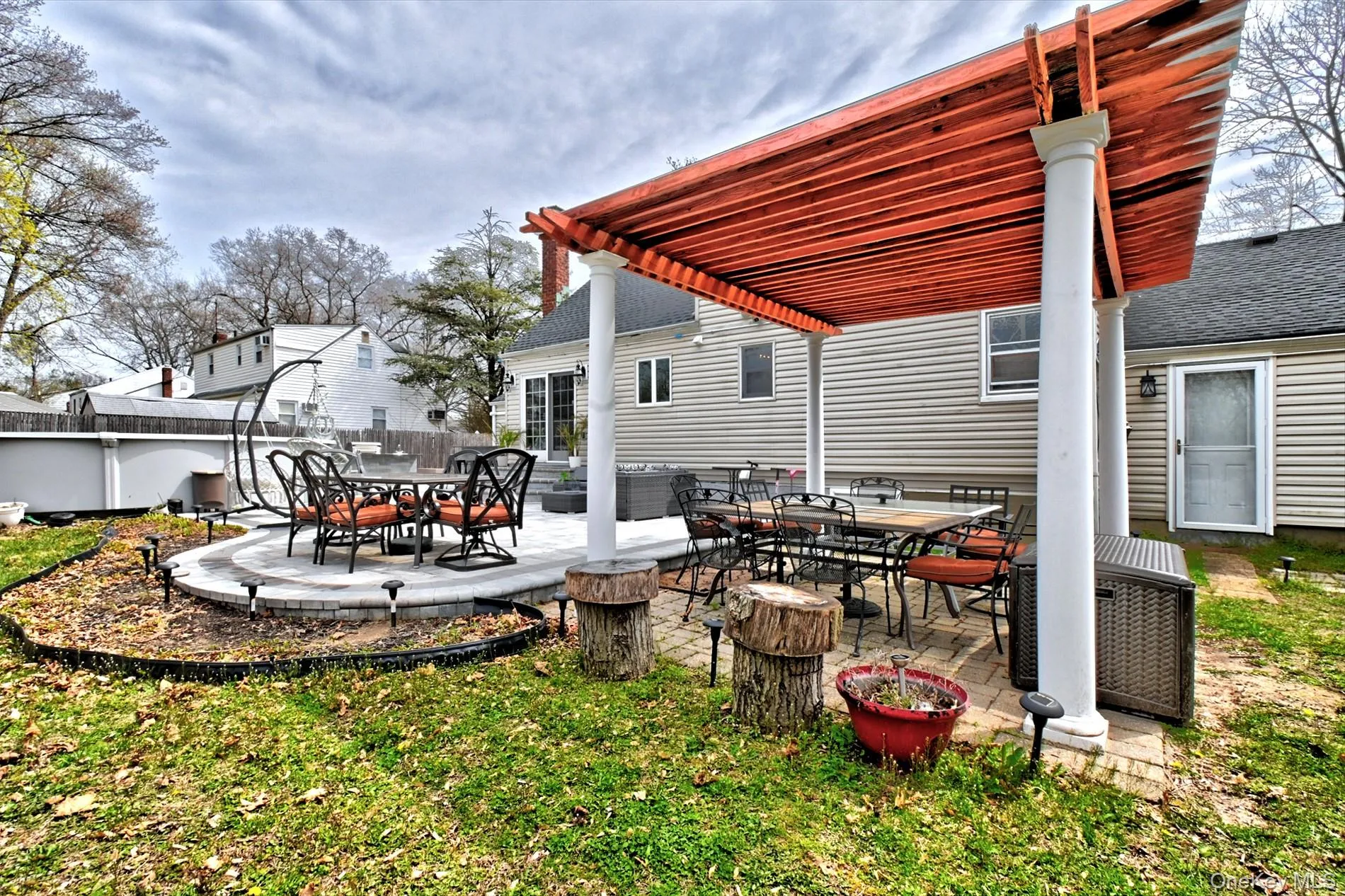 12 Bruce Lane, Smithtown, NY, 4 Bedrooms Bedrooms, 8 Rooms Rooms,2 BathroomsBathrooms,Residential,For Rent,Bruce,0,982095 12 Bruce Lane, Smithtown, NY, 4 Bedrooms Bedrooms, 8 Rooms Rooms,2 BathroomsBathrooms,Residential,For Rent,Bruce,0,982095