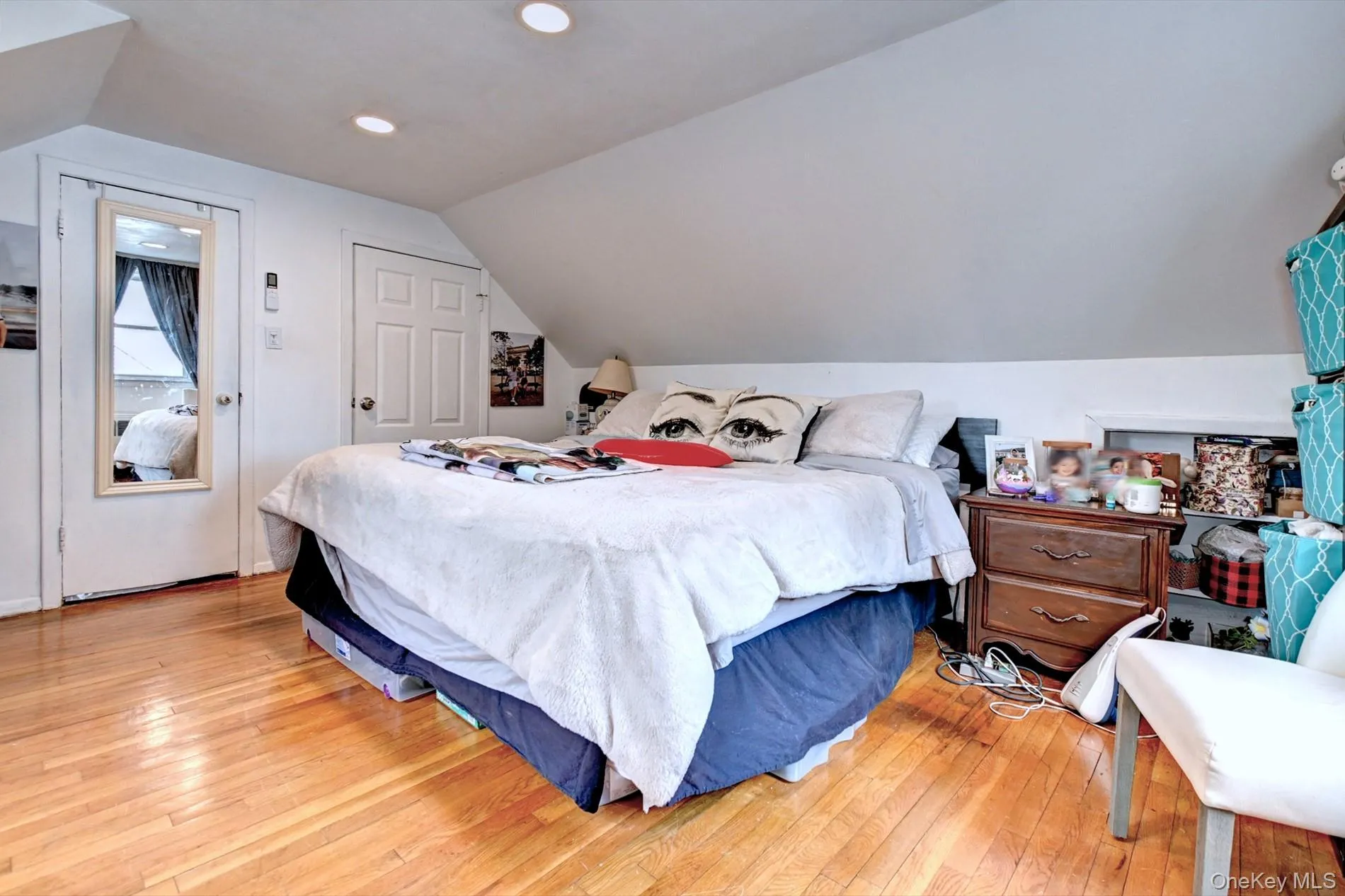 12 Bruce Lane, Smithtown, NY, 4 Bedrooms Bedrooms, 8 Rooms Rooms,2 BathroomsBathrooms,Residential,For Rent,Bruce,0,982095 12 Bruce Lane, Smithtown, NY, 4 Bedrooms Bedrooms, 8 Rooms Rooms,2 BathroomsBathrooms,Residential,For Rent,Bruce,0,982095