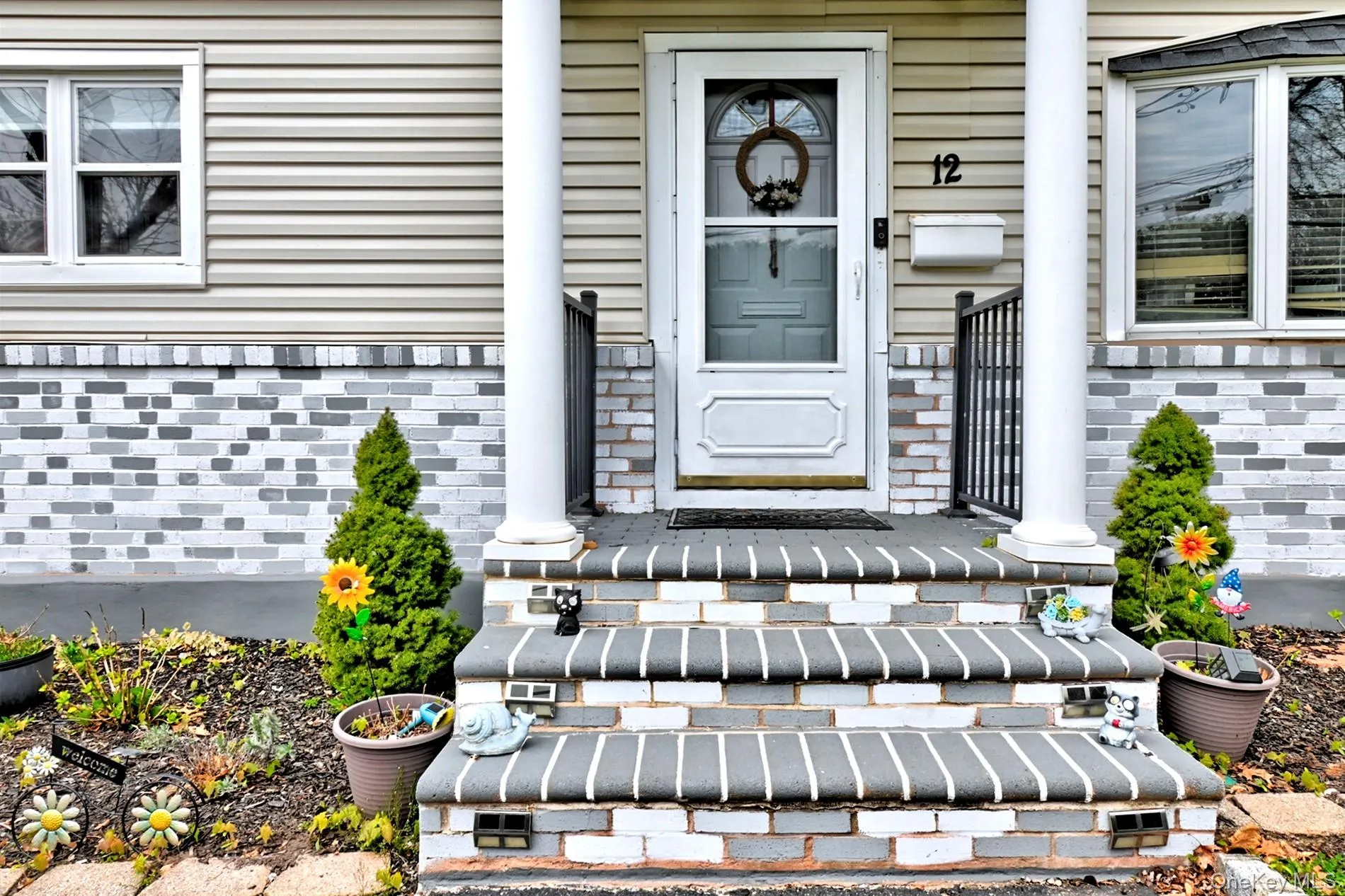 12 Bruce Lane, Smithtown, NY, 4 Bedrooms Bedrooms, 8 Rooms Rooms,2 BathroomsBathrooms,Residential,For Rent,Bruce,0,982095 12 Bruce Lane, Smithtown, NY, 4 Bedrooms Bedrooms, 8 Rooms Rooms,2 BathroomsBathrooms,Residential,For Rent,Bruce,0,982095