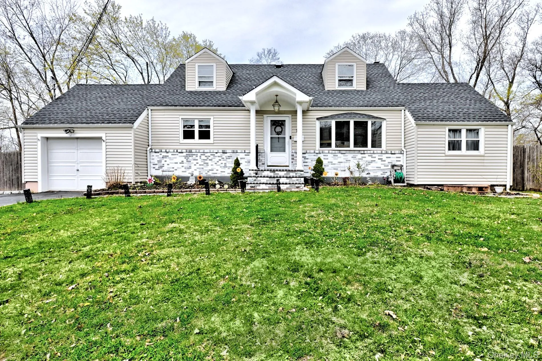 12 Bruce Lane, Smithtown, NY, 4 Bedrooms Bedrooms, 8 Rooms Rooms,2 BathroomsBathrooms,Residential,For Rent,Bruce,0,982095 12 Bruce Lane, Smithtown, NY, 4 Bedrooms Bedrooms, 8 Rooms Rooms,2 BathroomsBathrooms,Residential,For Rent,Bruce,0,982095