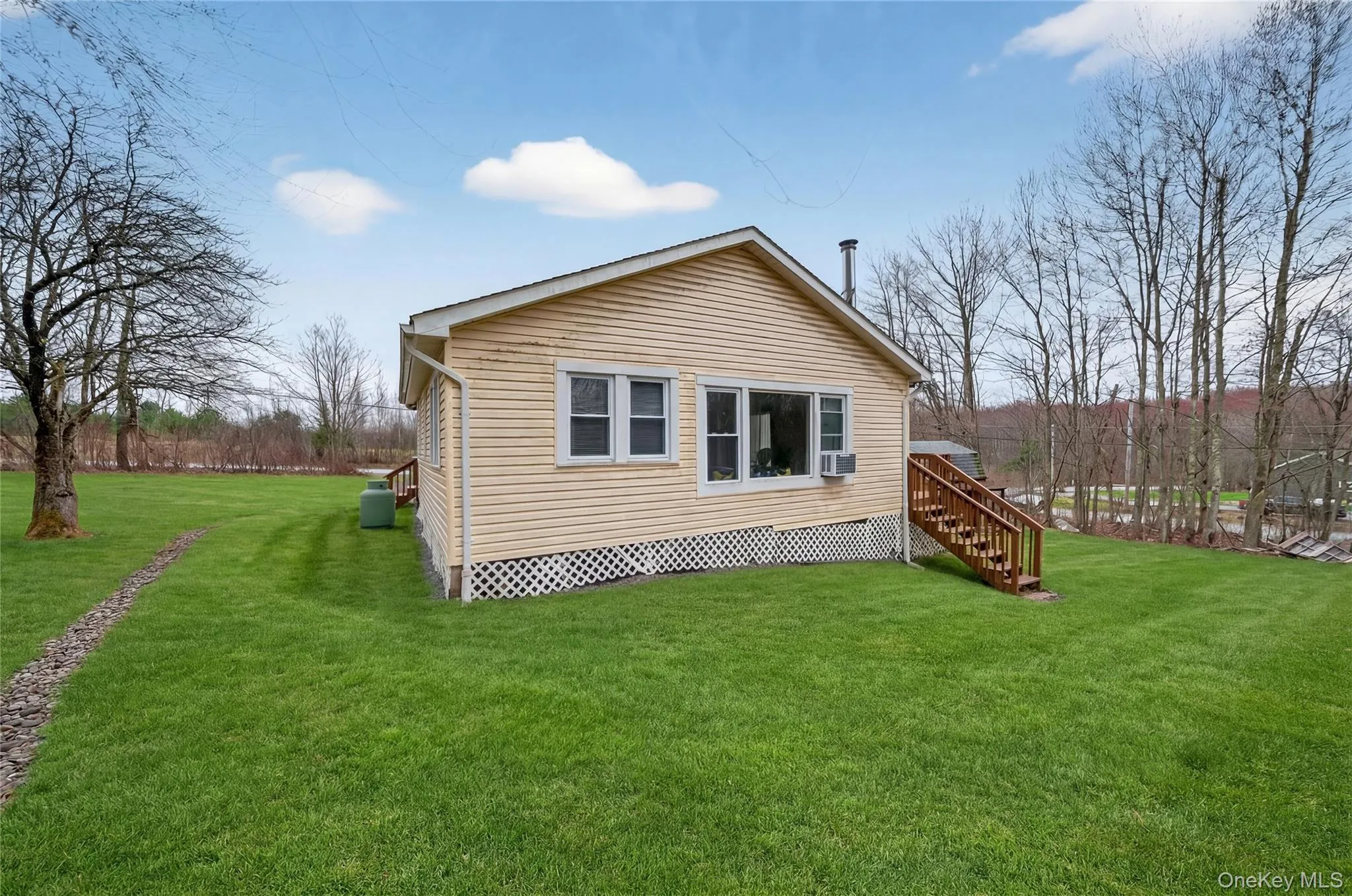 28 Divine Corners Road, Fallsburg, NY, 2 Bedrooms Bedrooms, 5 Rooms Rooms,1 BathroomBathrooms,Residential,For Rent,Divine Corners,0,982101 28 Divine Corners Road, Fallsburg, NY, 2 Bedrooms Bedrooms, 5 Rooms Rooms,1 BathroomBathrooms,Residential,For Rent,Divine Corners,0,982101