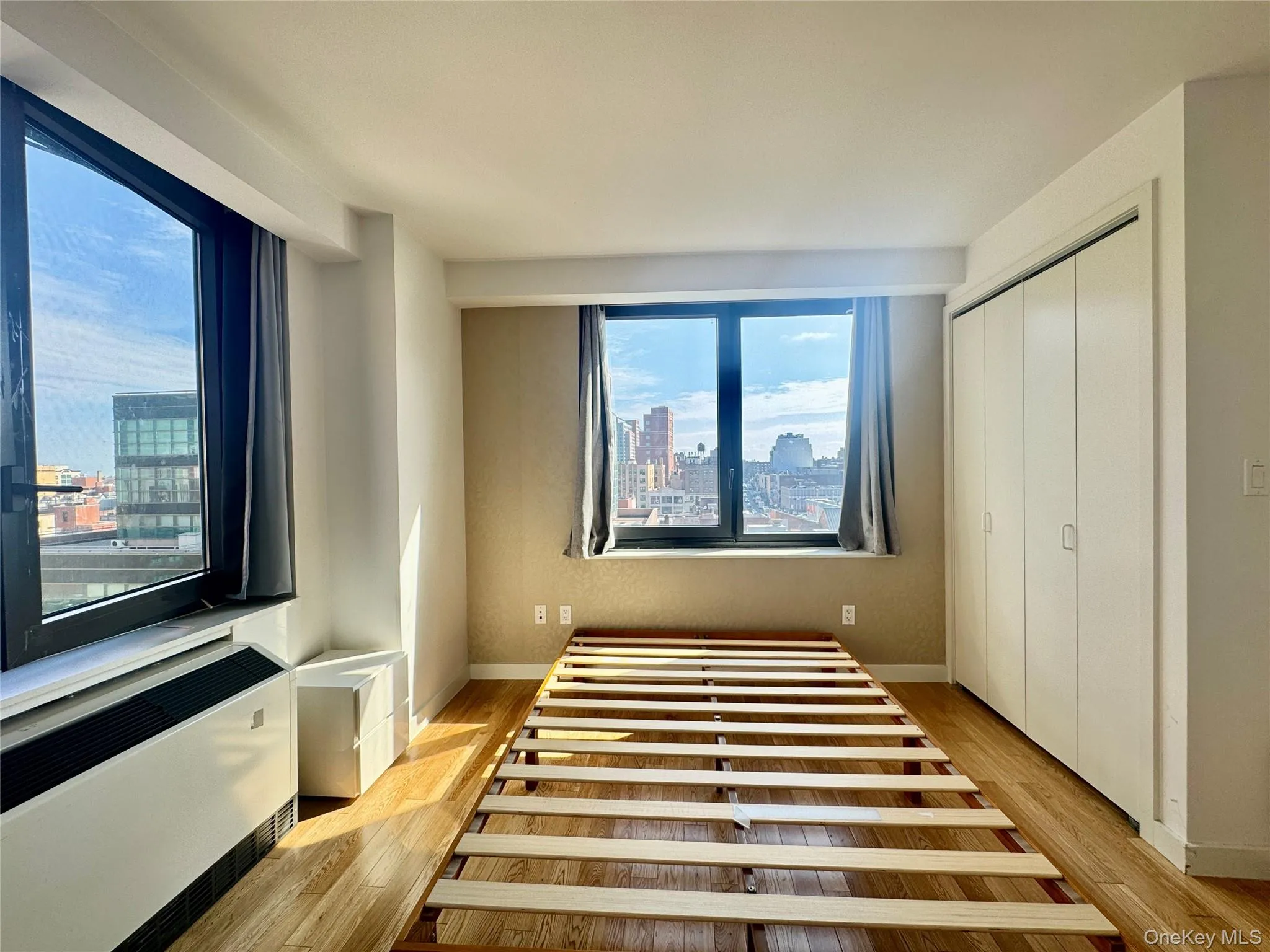 3916 Prince Street, New York, NY, 1 Bedroom Bedrooms, 4 Rooms Rooms,1 BathroomBathrooms,Residential Lease,For Rent,Prince,0,982102 3916 Prince Street, New York, NY, 1 Bedroom Bedrooms, 4 Rooms Rooms,1 BathroomBathrooms,Residential Lease,For Rent,Prince,0,982102