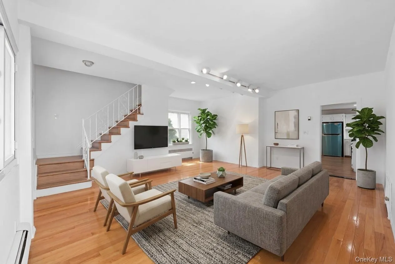 224 Broadway, Hempstead, NY, 4 Bedrooms Bedrooms, 11 Rooms Rooms,2 BathroomsBathrooms,Residential,For Rent,Broadway,0,982103 224 Broadway, Hempstead, NY, 4 Bedrooms Bedrooms, 11 Rooms Rooms,2 BathroomsBathrooms,Residential,For Rent,Broadway,0,982103