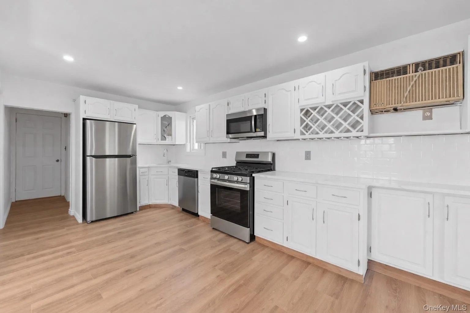 224 Broadway, Hempstead, NY, 4 Bedrooms Bedrooms, 11 Rooms Rooms,2 BathroomsBathrooms,Residential,For Rent,Broadway,0,982103 224 Broadway, Hempstead, NY, 4 Bedrooms Bedrooms, 11 Rooms Rooms,2 BathroomsBathrooms,Residential,For Rent,Broadway,0,982103
