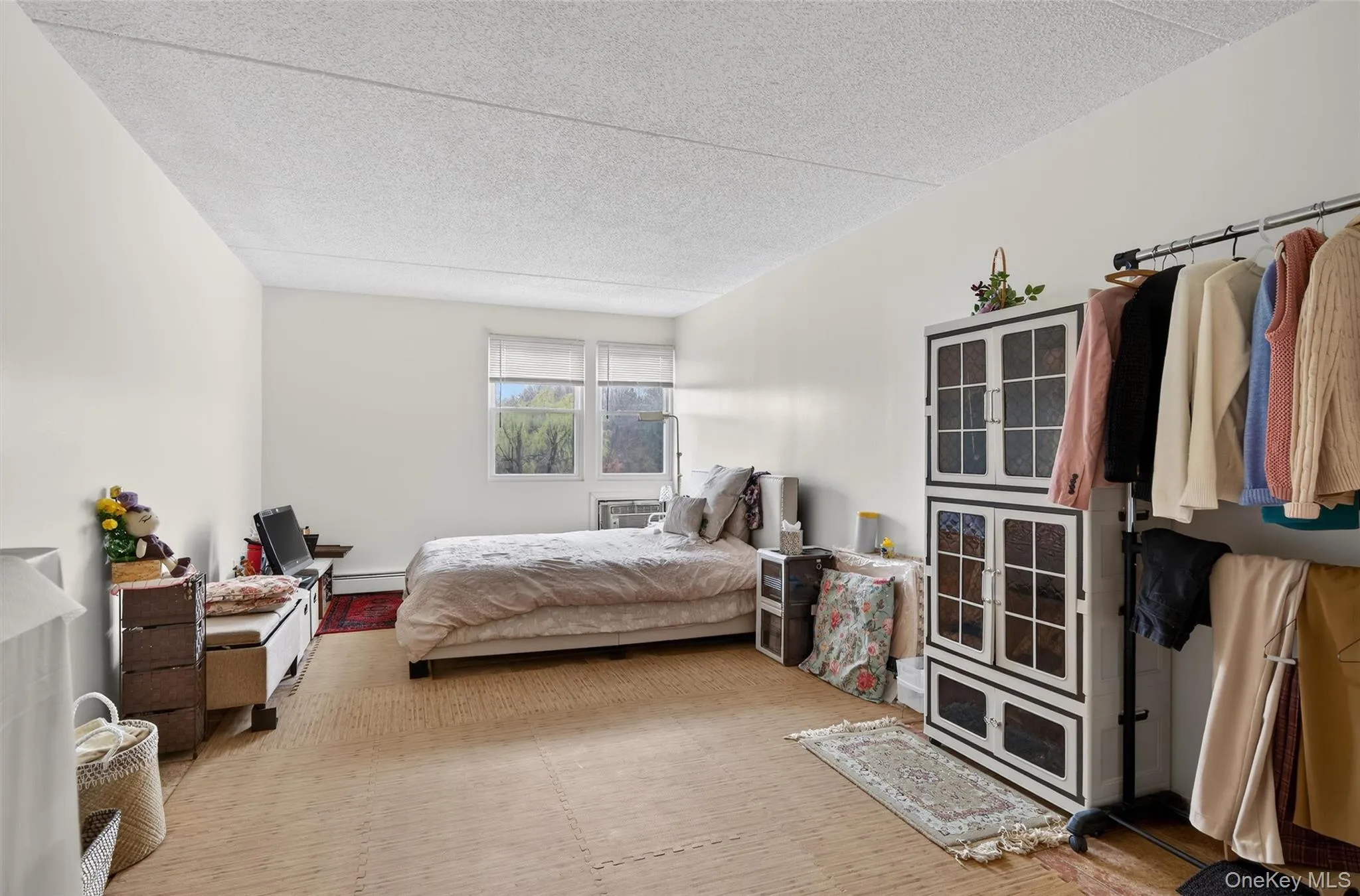 129 Concord Lane, Middletown, NY, 2 Bedrooms Bedrooms, 6 Rooms Rooms,1 BathroomBathrooms,Residential,For Rent,Concord,0,982111 129 Concord Lane, Middletown, NY, 2 Bedrooms Bedrooms, 6 Rooms Rooms,1 BathroomBathrooms,Residential,For Rent,Concord,0,982111