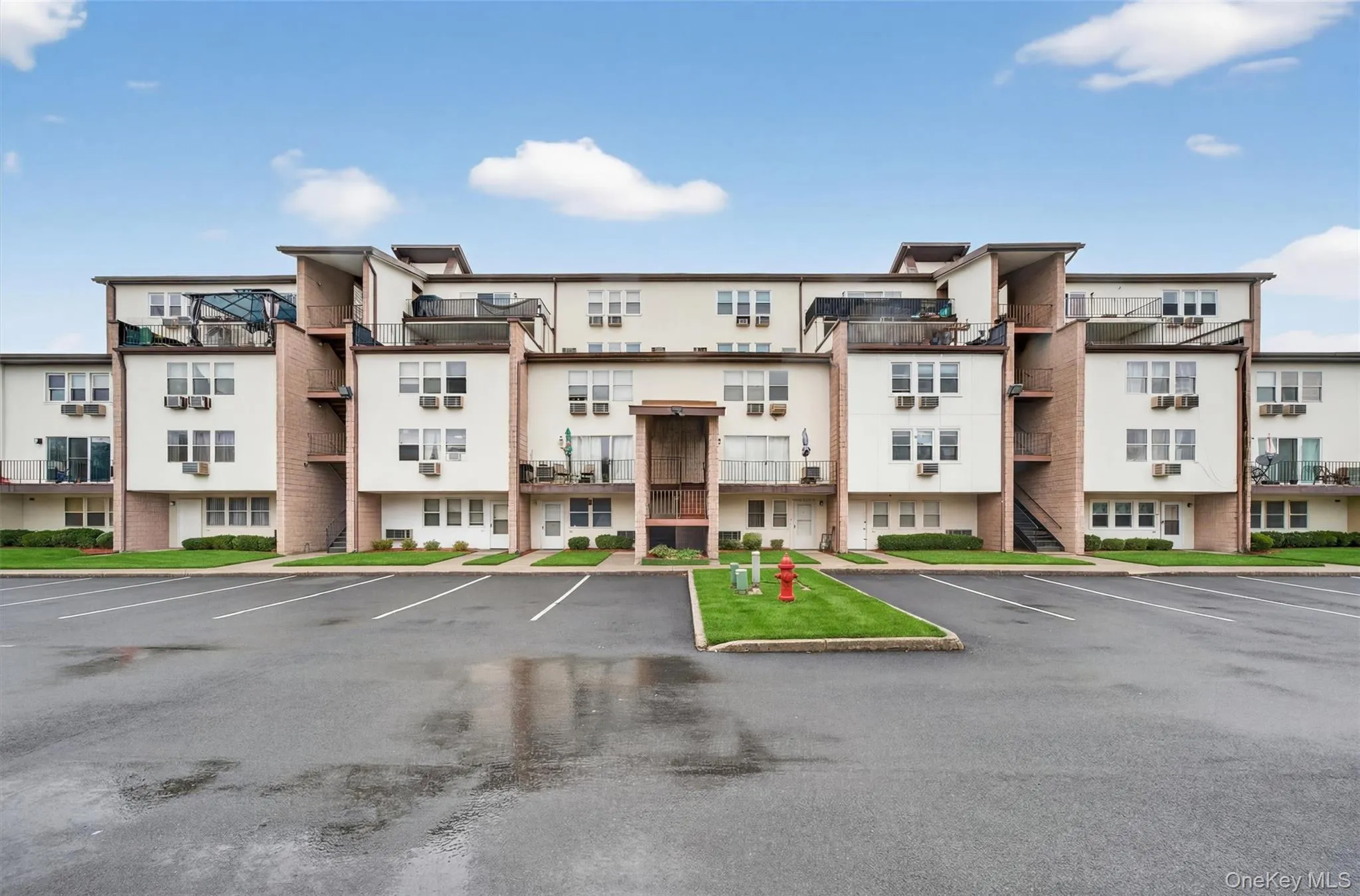 129 Concord Lane, Middletown, NY, 2 Bedrooms Bedrooms, 6 Rooms Rooms,1 BathroomBathrooms,Residential,For Rent,Concord,0,982111 129 Concord Lane, Middletown, NY, 2 Bedrooms Bedrooms, 6 Rooms Rooms,1 BathroomBathrooms,Residential,For Rent,Concord,0,982111