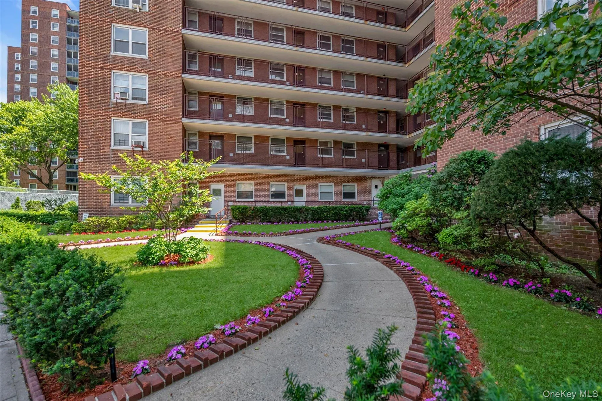 97-10 62 Drive, New York, NY, 2 Bedrooms Bedrooms, 4 Rooms Rooms,1 BathroomBathrooms,Residential,For Rent,62,0,982118 97-10 62 Drive, New York, NY, 2 Bedrooms Bedrooms, 4 Rooms Rooms,1 BathroomBathrooms,Residential,For Rent,62,0,982118
