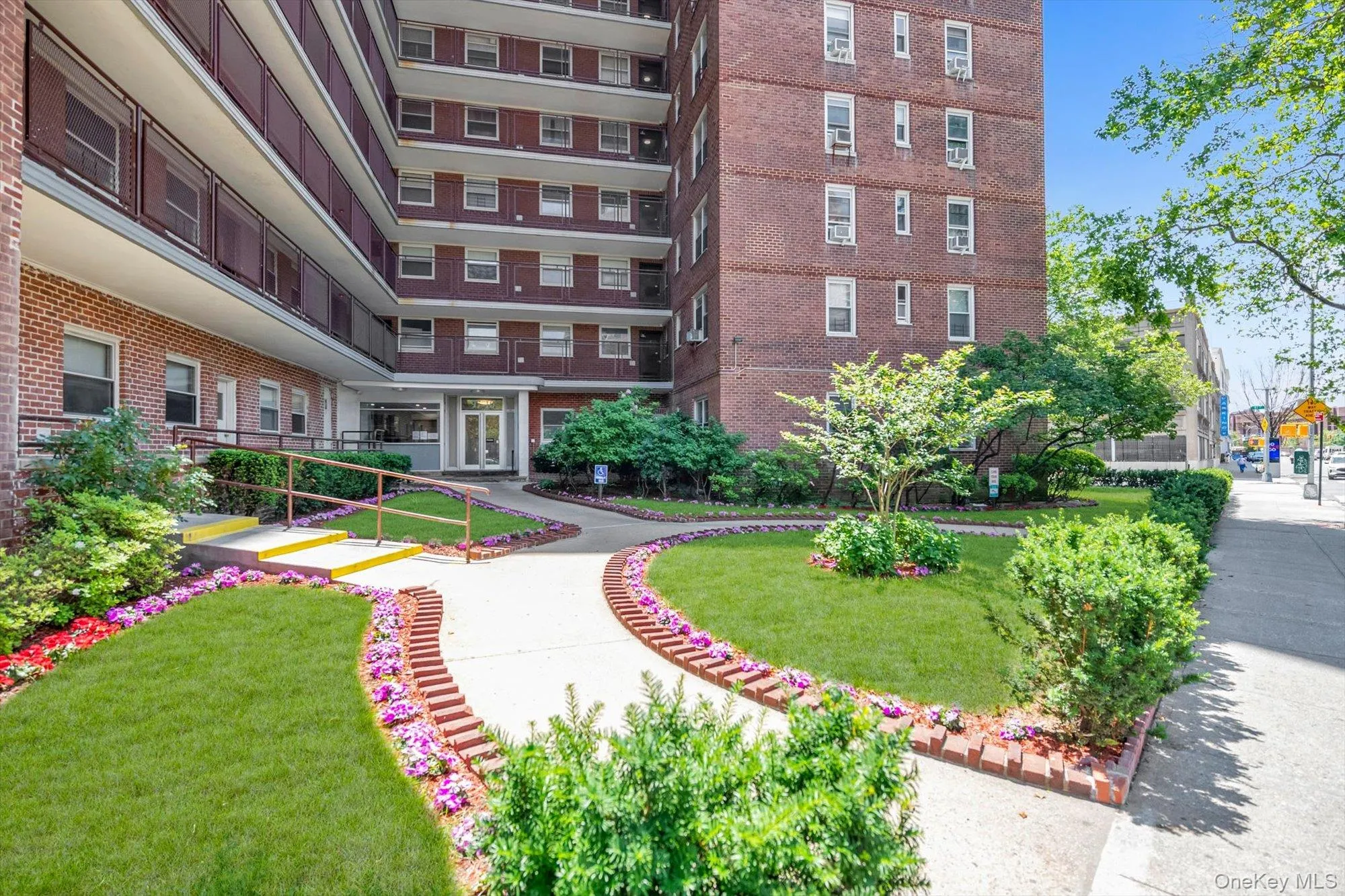 97-10 62 Drive, New York, NY, 2 Bedrooms Bedrooms, 4 Rooms Rooms,1 BathroomBathrooms,Residential,For Rent,62,0,982118 97-10 62 Drive, New York, NY, 2 Bedrooms Bedrooms, 4 Rooms Rooms,1 BathroomBathrooms,Residential,For Rent,62,0,982118