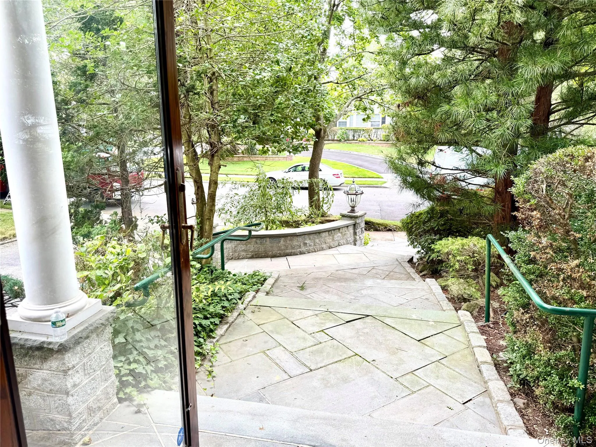 30 Dogwood Road, North Hempstead, NY, 6 Bedrooms Bedrooms, 11 Rooms Rooms,3 BathroomsBathrooms,Residential Lease,For Rent,Dogwood,0,982122 30 Dogwood Road, North Hempstead, NY, 6 Bedrooms Bedrooms, 11 Rooms Rooms,3 BathroomsBathrooms,Residential Lease,For Rent,Dogwood,0,982122