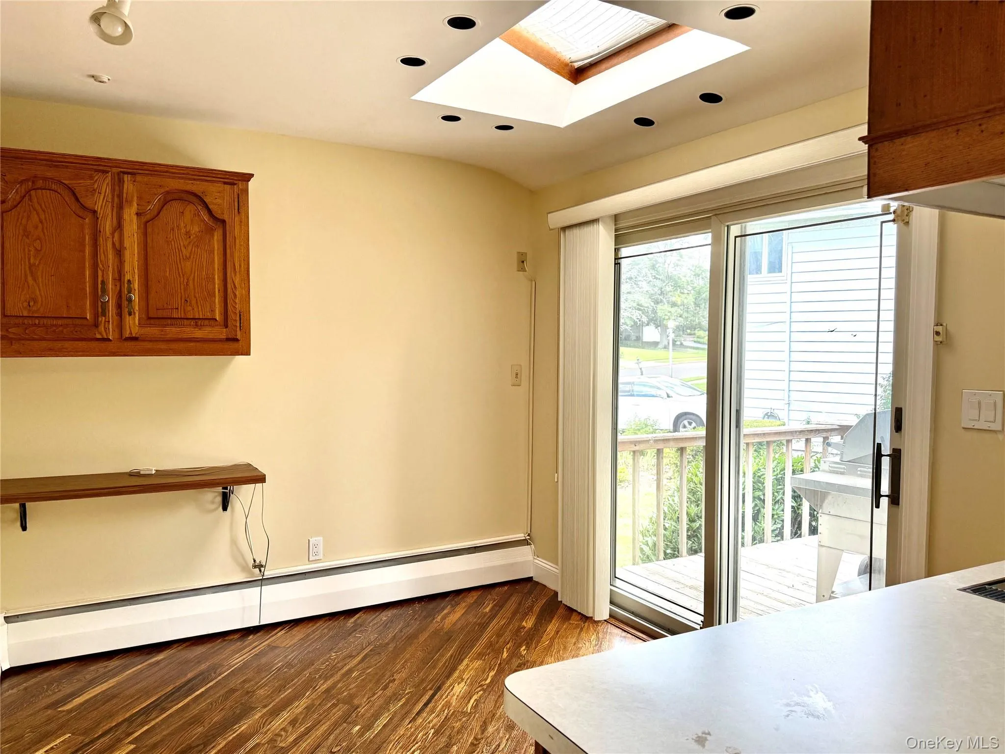 30 Dogwood Road, North Hempstead, NY, 6 Bedrooms Bedrooms, 11 Rooms Rooms,3 BathroomsBathrooms,Residential Lease,For Rent,Dogwood,0,982122 30 Dogwood Road, North Hempstead, NY, 6 Bedrooms Bedrooms, 11 Rooms Rooms,3 BathroomsBathrooms,Residential Lease,For Rent,Dogwood,0,982122