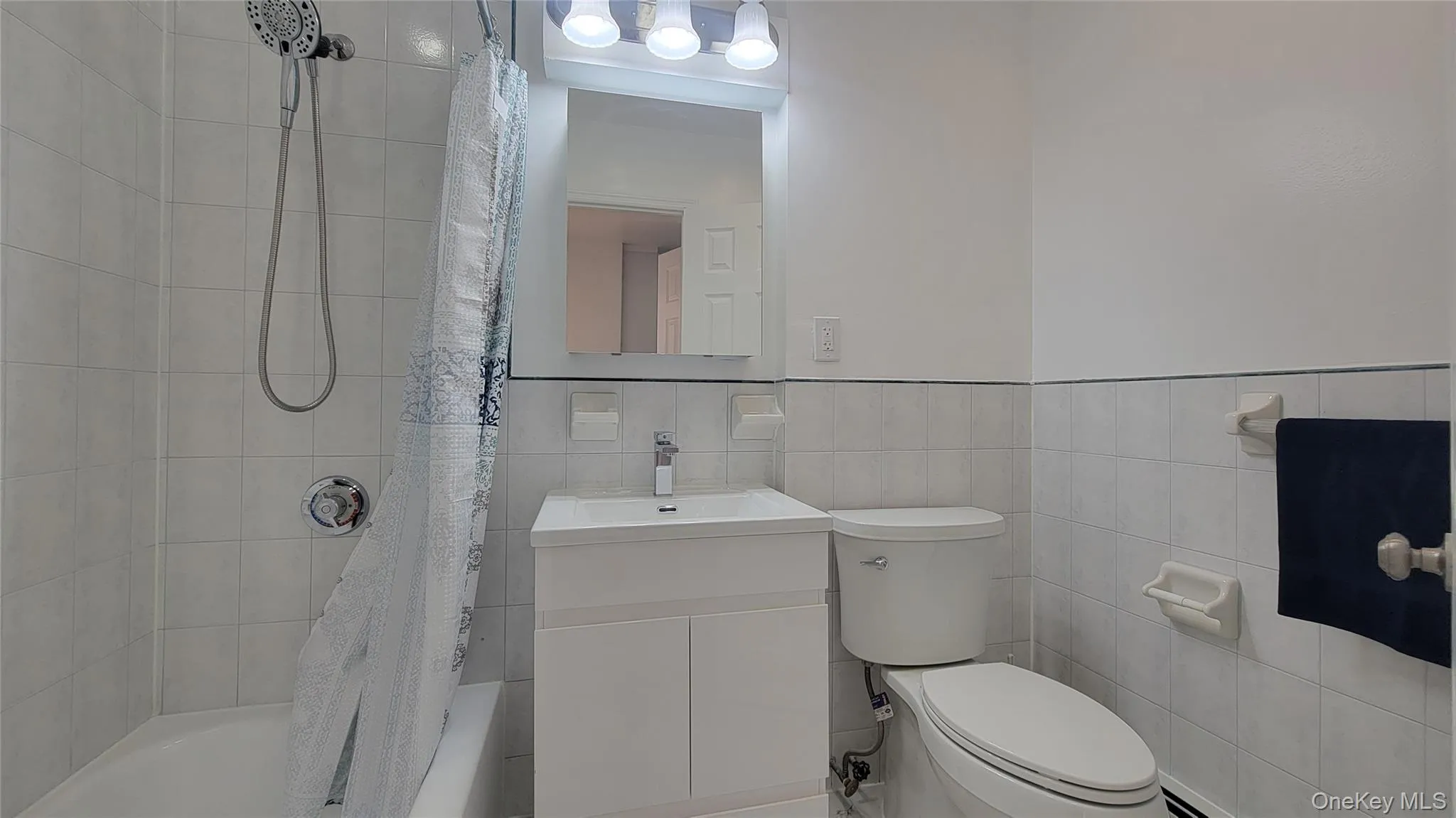 31-16 60th Street, New York, NY, 3 Bedrooms Bedrooms, 5 Rooms Rooms,2 BathroomsBathrooms,Residential Lease,For Rent,60th,0,982124 31-16 60th Street, New York, NY, 3 Bedrooms Bedrooms, 5 Rooms Rooms,2 BathroomsBathrooms,Residential Lease,For Rent,60th,0,982124