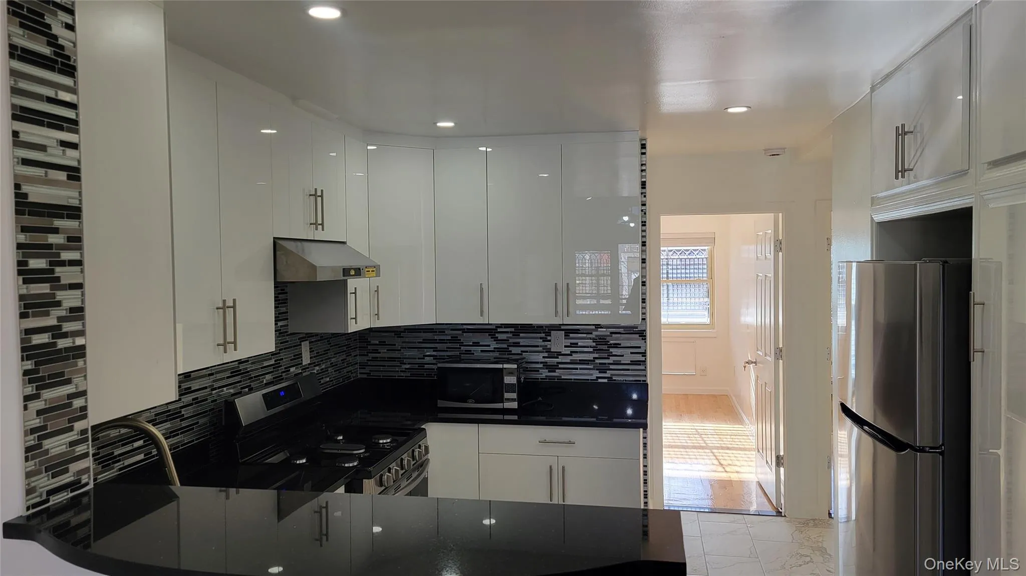 31-16 60th Street, New York, NY, 3 Bedrooms Bedrooms, 5 Rooms Rooms,2 BathroomsBathrooms,Residential Lease,For Rent,60th,0,982124 31-16 60th Street, New York, NY, 3 Bedrooms Bedrooms, 5 Rooms Rooms,2 BathroomsBathrooms,Residential Lease,For Rent,60th,0,982124