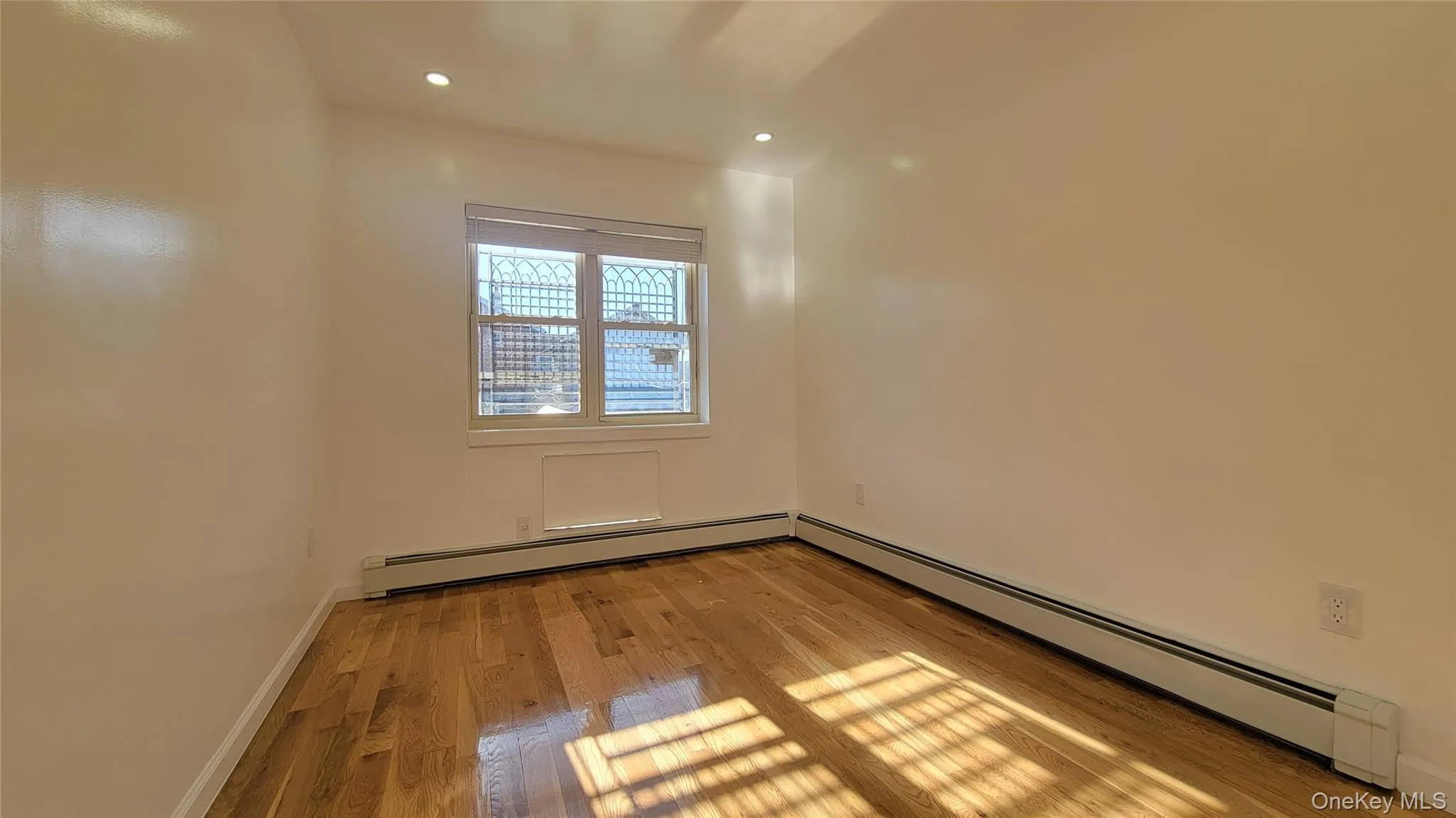 31-16 60th Street, New York, NY, 3 Bedrooms Bedrooms, 5 Rooms Rooms,2 BathroomsBathrooms,Residential Lease,For Rent,60th,0,982124 31-16 60th Street, New York, NY, 3 Bedrooms Bedrooms, 5 Rooms Rooms,2 BathroomsBathrooms,Residential Lease,For Rent,60th,0,982124