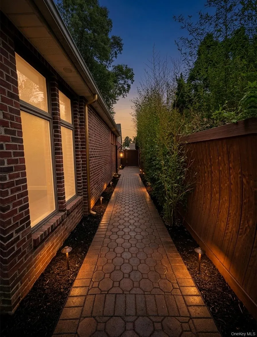 396 Chestnut Avenue, Hempstead, NY, 6 Bedrooms Bedrooms, 9 Rooms Rooms,3 BathroomsBathrooms,Residential,For Rent,Chestnut,0,982126 396 Chestnut Avenue, Hempstead, NY, 6 Bedrooms Bedrooms, 9 Rooms Rooms,3 BathroomsBathrooms,Residential,For Rent,Chestnut,0,982126