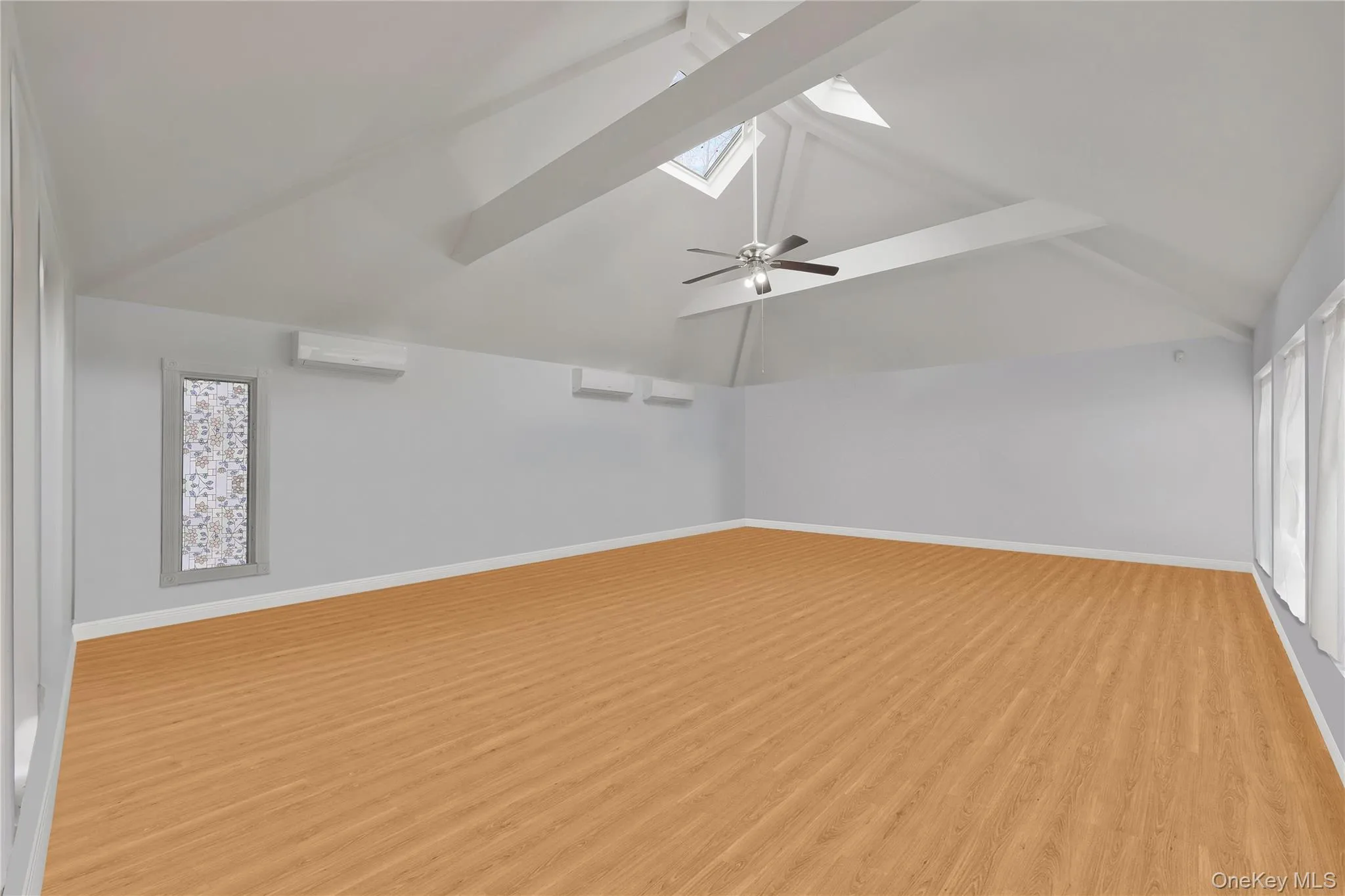 8 Percheron Lane, North Hempstead, NY, 5 Bedrooms Bedrooms, 12 Rooms Rooms,4 BathroomsBathrooms,Residential,For Rent,Percheron,0,982131 8 Percheron Lane, North Hempstead, NY, 5 Bedrooms Bedrooms, 12 Rooms Rooms,4 BathroomsBathrooms,Residential,For Rent,Percheron,0,982131