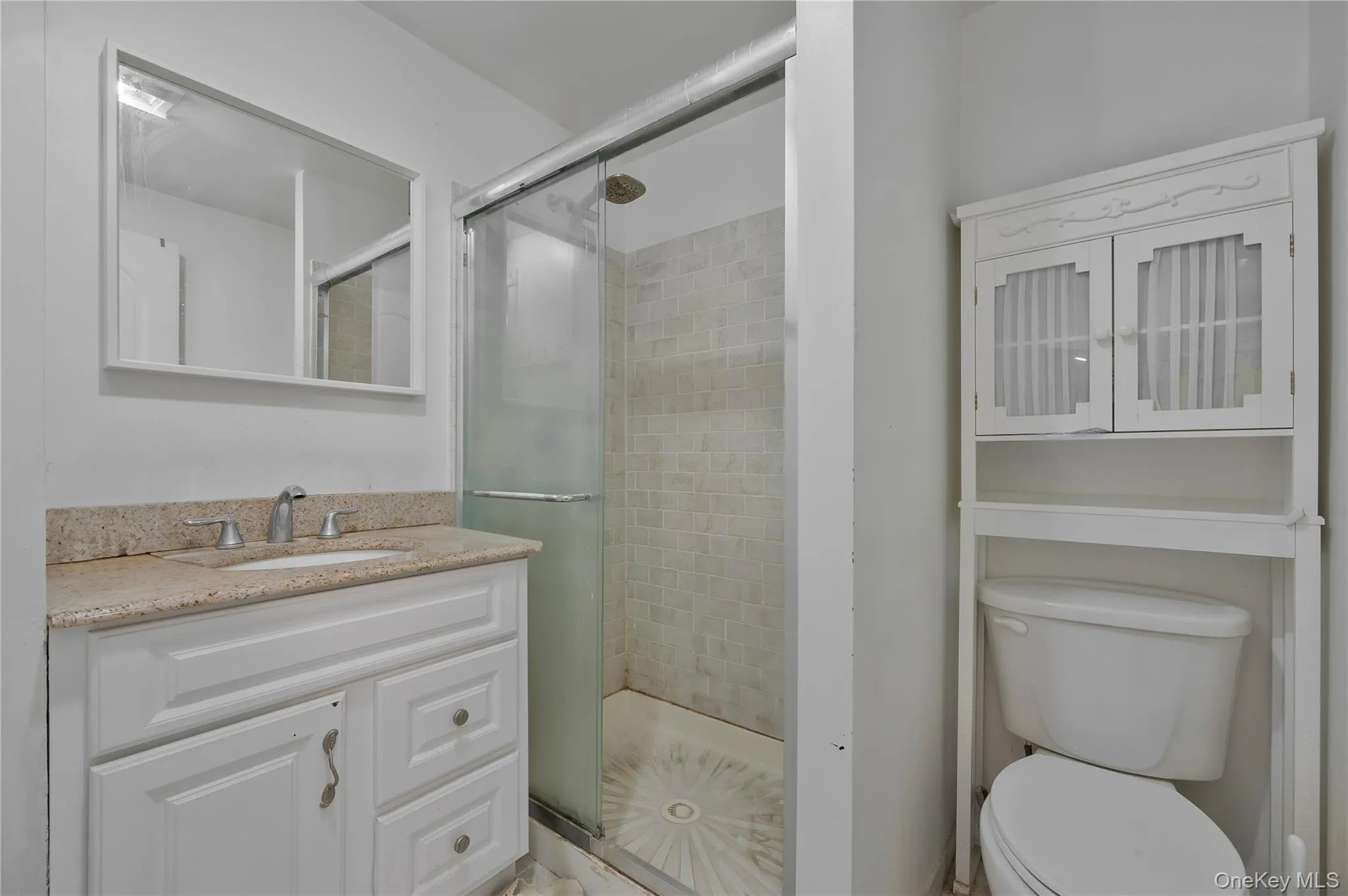 8 Percheron Lane, North Hempstead, NY, 5 Bedrooms Bedrooms, 12 Rooms Rooms,4 BathroomsBathrooms,Residential,For Rent,Percheron,0,982131 8 Percheron Lane, North Hempstead, NY, 5 Bedrooms Bedrooms, 12 Rooms Rooms,4 BathroomsBathrooms,Residential,For Rent,Percheron,0,982131