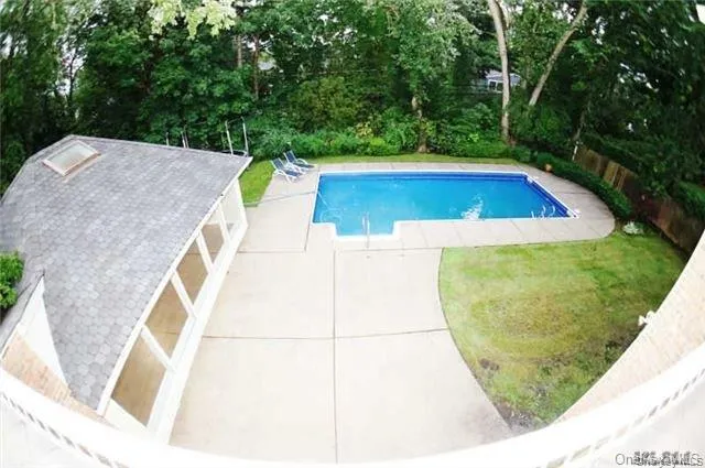 8 Percheron Lane, North Hempstead, NY, 5 Bedrooms Bedrooms, 12 Rooms Rooms,4 BathroomsBathrooms,Residential,For Rent,Percheron,0,982131 8 Percheron Lane, North Hempstead, NY, 5 Bedrooms Bedrooms, 12 Rooms Rooms,4 BathroomsBathrooms,Residential,For Rent,Percheron,0,982131