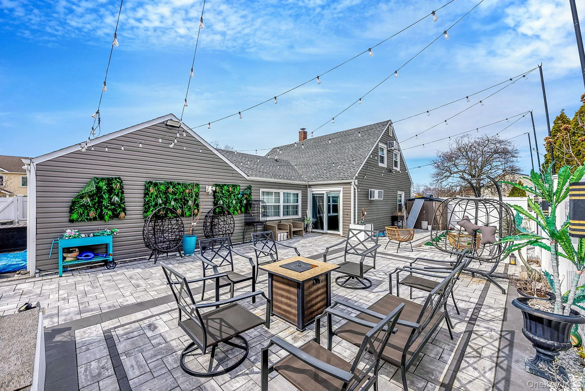 2 Drake Lane, Hempstead, NY, 4 Bedrooms Bedrooms, 8 Rooms Rooms,2 BathroomsBathrooms,Residential,For Rent,Drake,0,982133 2 Drake Lane, Hempstead, NY, 4 Bedrooms Bedrooms, 8 Rooms Rooms,2 BathroomsBathrooms,Residential,For Rent,Drake,0,982133