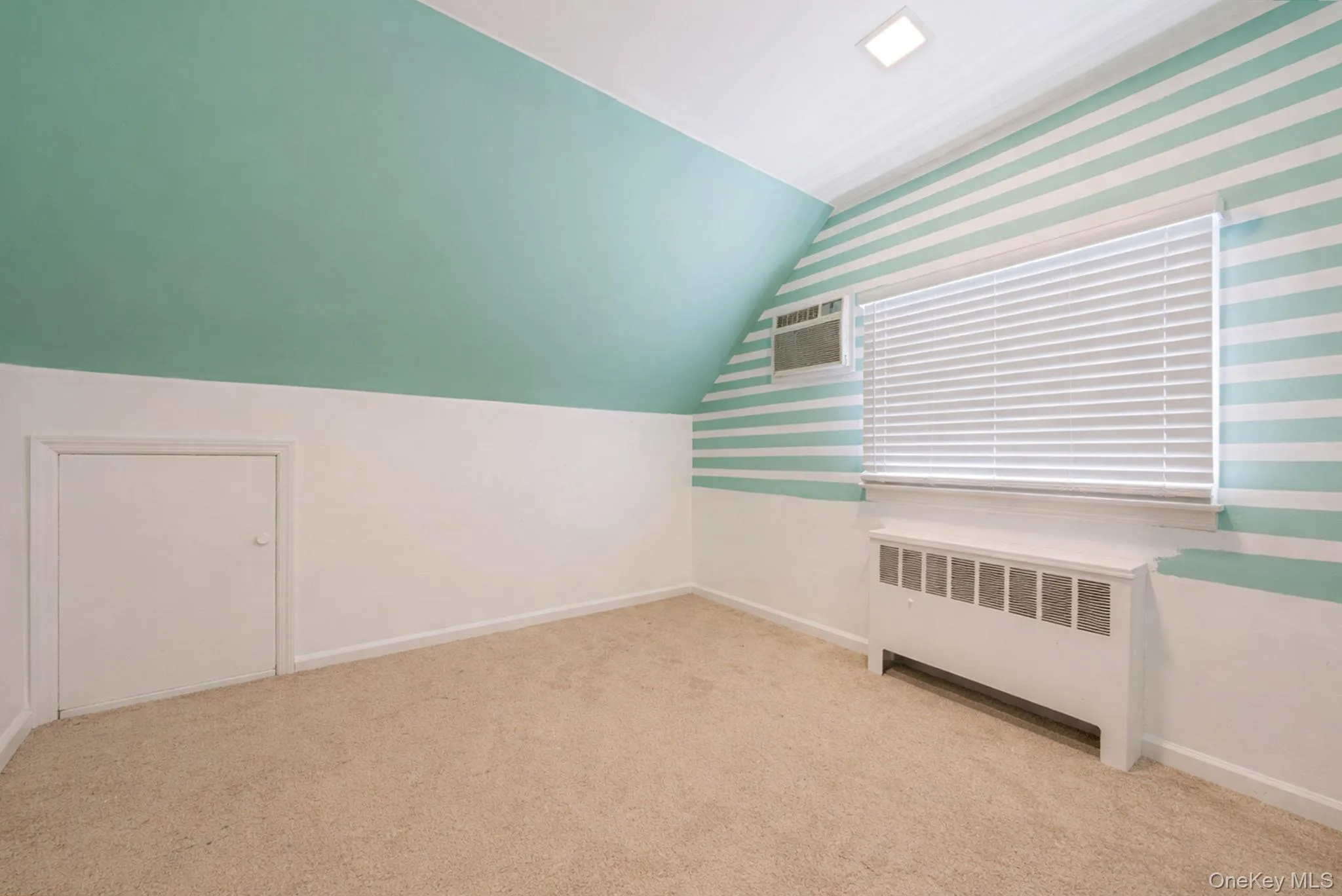 2 Drake Lane, Hempstead, NY, 4 Bedrooms Bedrooms, 8 Rooms Rooms,2 BathroomsBathrooms,Residential,For Rent,Drake,0,982133 2 Drake Lane, Hempstead, NY, 4 Bedrooms Bedrooms, 8 Rooms Rooms,2 BathroomsBathrooms,Residential,For Rent,Drake,0,982133