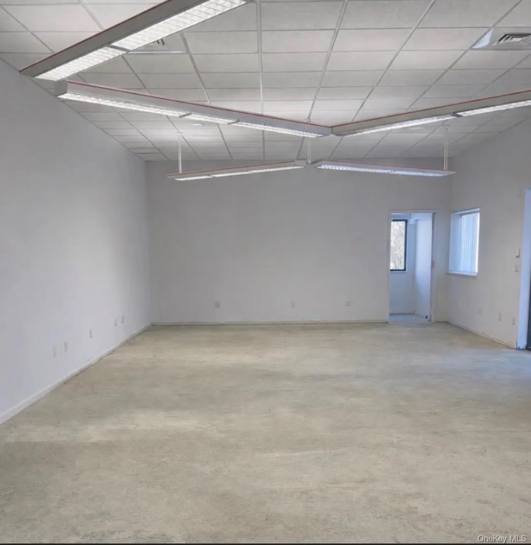 Open office space which is 19 by 44 feet. A spacious open-concept office designed for flexibility and functionality, ideal for a wide range of commercial uses. This expansive layout offers plenty of room for collaborative workstations, team areas, or customizable configurations to suit your business needs. Open office space which is 19 by 44 feet. A spacious open-concept office designed for flexibility and functionality, ideal for a wide range of commercial uses. This expansive layout offers plenty of room for collaborative workstations, team areas, or customizable configurations to suit your business needs.