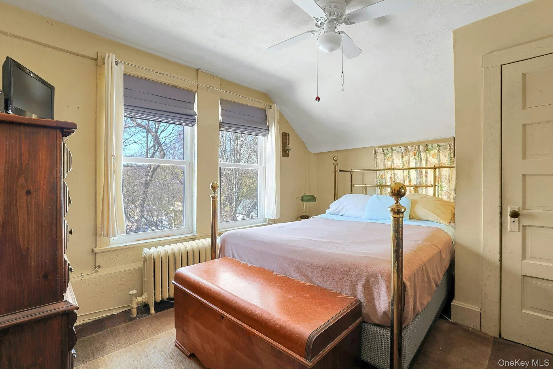 321 Fort Washington Avenue, Mount Pleasant, NY, 3 Bedrooms Bedrooms, 8 Rooms Rooms,2 BathroomsBathrooms,Residential Sale,For Rent,Fort Washington,0,982147 321 Fort Washington Avenue, Mount Pleasant, NY, 3 Bedrooms Bedrooms, 8 Rooms Rooms,2 BathroomsBathrooms,Residential Sale,For Rent,Fort Washington,0,982147