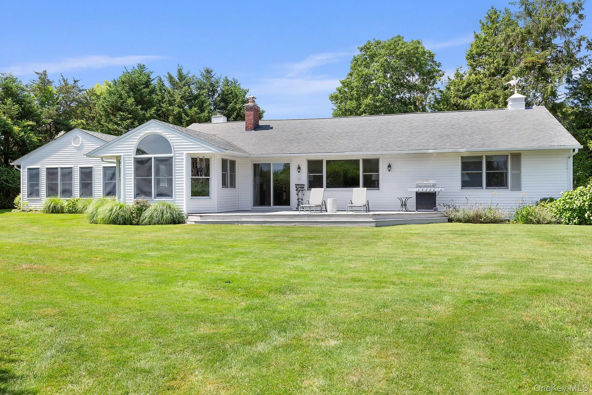 31B Club Lane, Southampton, NY, 3 Bedrooms Bedrooms, 6 Rooms Rooms,2 BathroomsBathrooms,Residential Lease,For Rent,Club,0,982167 31B Club Lane, Southampton, NY, 3 Bedrooms Bedrooms, 6 Rooms Rooms,2 BathroomsBathrooms,Residential Lease,For Rent,Club,0,982167