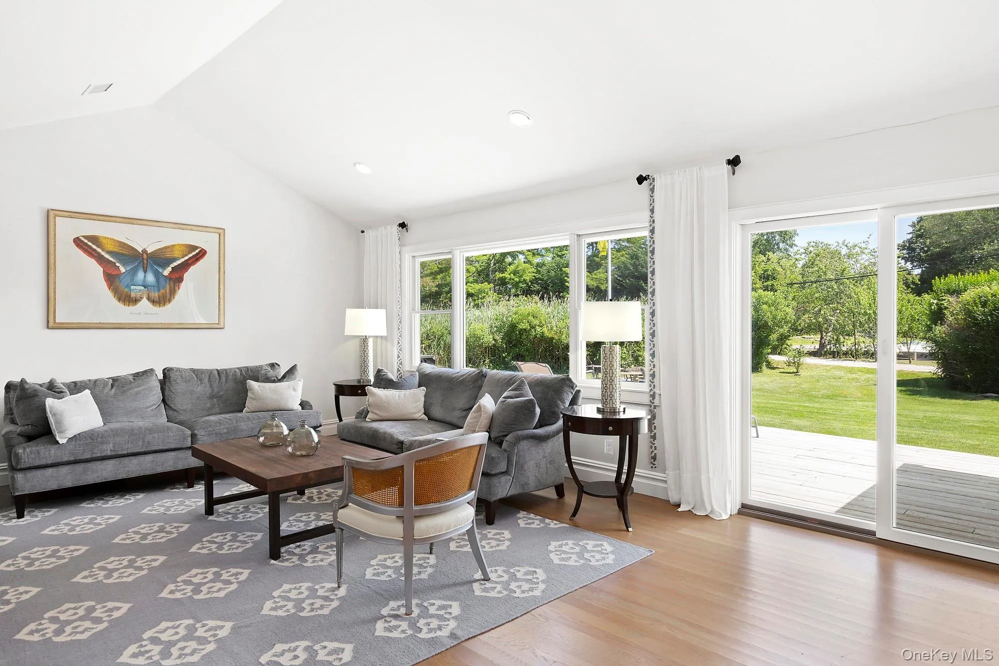 31B Club Lane, Southampton, NY, 3 Bedrooms Bedrooms, 6 Rooms Rooms,2 BathroomsBathrooms,Residential Lease,For Rent,Club,0,982167 31B Club Lane, Southampton, NY, 3 Bedrooms Bedrooms, 6 Rooms Rooms,2 BathroomsBathrooms,Residential Lease,For Rent,Club,0,982167
