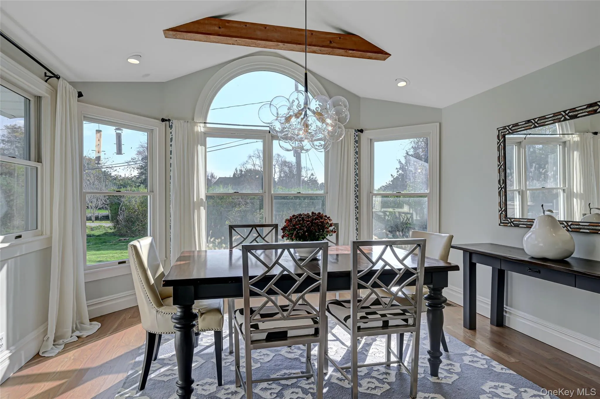 31B Club Lane, Southampton, NY, 3 Bedrooms Bedrooms, 6 Rooms Rooms,2 BathroomsBathrooms,Residential Lease,For Rent,Club,0,982167 31B Club Lane, Southampton, NY, 3 Bedrooms Bedrooms, 6 Rooms Rooms,2 BathroomsBathrooms,Residential Lease,For Rent,Club,0,982167