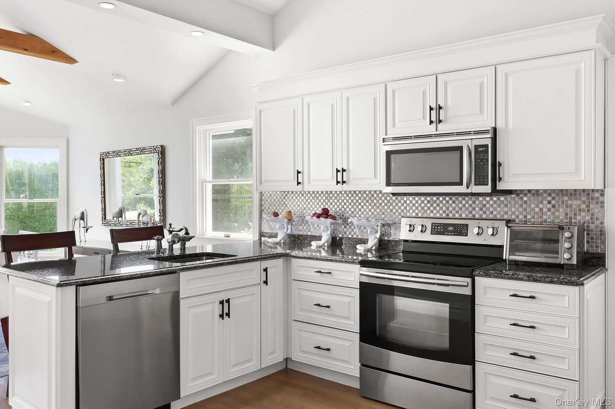 31B Club Lane, Southampton, NY, 3 Bedrooms Bedrooms, 6 Rooms Rooms,2 BathroomsBathrooms,Residential Lease,For Rent,Club,0,982167 31B Club Lane, Southampton, NY, 3 Bedrooms Bedrooms, 6 Rooms Rooms,2 BathroomsBathrooms,Residential Lease,For Rent,Club,0,982167