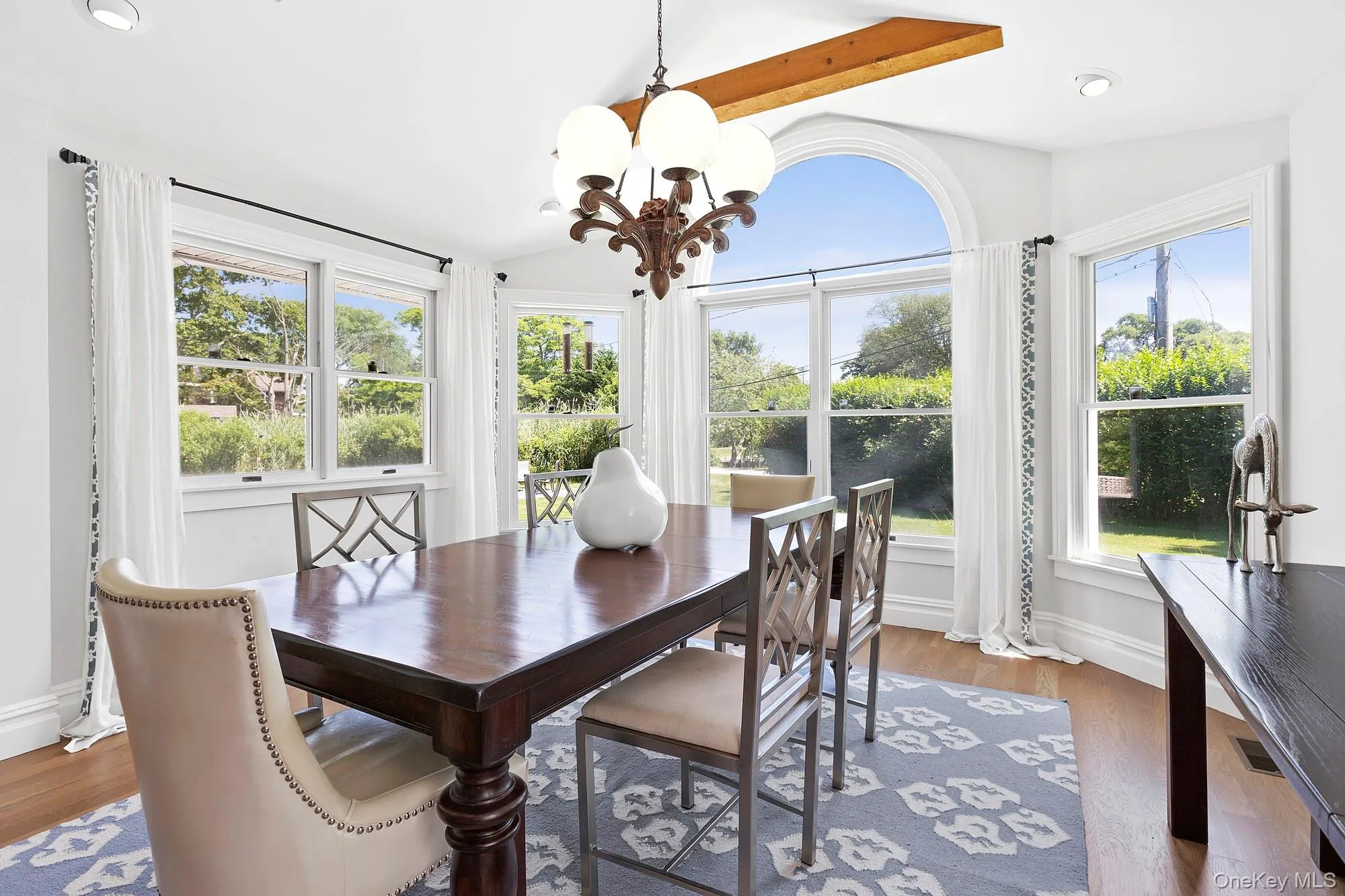 31B Club Lane, Southampton, NY, 3 Bedrooms Bedrooms, 6 Rooms Rooms,2 BathroomsBathrooms,Residential Lease,For Rent,Club,0,982167 31B Club Lane, Southampton, NY, 3 Bedrooms Bedrooms, 6 Rooms Rooms,2 BathroomsBathrooms,Residential Lease,For Rent,Club,0,982167