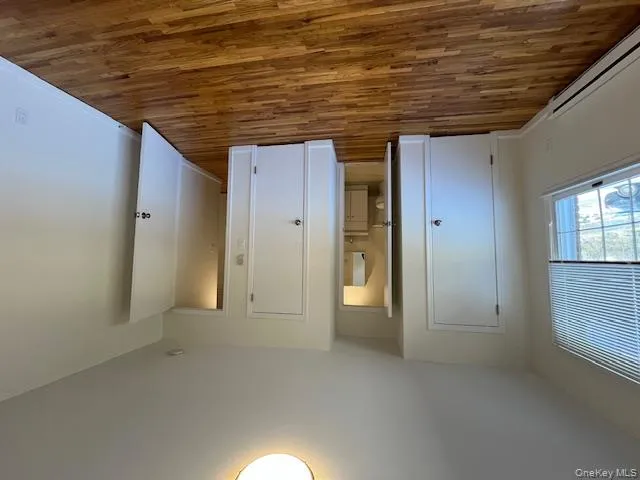 56 Sintsink Drive, North Hempstead, NY, 1 Bedroom Bedrooms, 3 Rooms Rooms,1 BathroomBathrooms,Residential Lease,For Rent,Sintsink,0,982172 56 Sintsink Drive, North Hempstead, NY, 1 Bedroom Bedrooms, 3 Rooms Rooms,1 BathroomBathrooms,Residential Lease,For Rent,Sintsink,0,982172