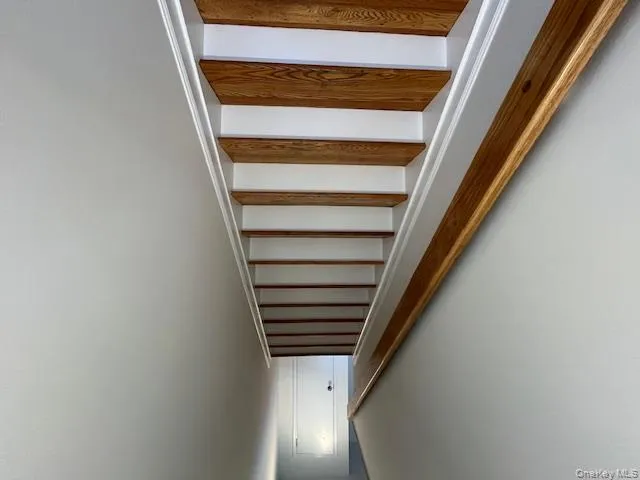 56 Sintsink Drive, North Hempstead, NY, 1 Bedroom Bedrooms, 3 Rooms Rooms,1 BathroomBathrooms,Residential Lease,For Rent,Sintsink,0,982172 56 Sintsink Drive, North Hempstead, NY, 1 Bedroom Bedrooms, 3 Rooms Rooms,1 BathroomBathrooms,Residential Lease,For Rent,Sintsink,0,982172