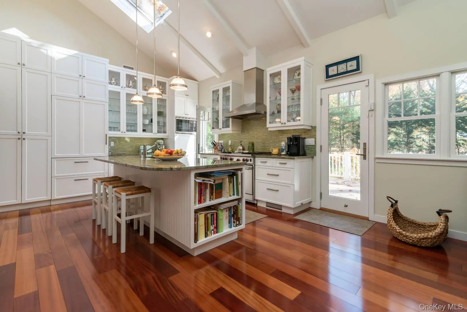 12 Partridge Drive, Southampton, NY, 4 Bedrooms Bedrooms, 7 Rooms Rooms,4 BathroomsBathrooms,Residential Lease,For Rent,Partridge,0,982198 12 Partridge Drive, Southampton, NY, 4 Bedrooms Bedrooms, 7 Rooms Rooms,4 BathroomsBathrooms,Residential Lease,For Rent,Partridge,0,982198