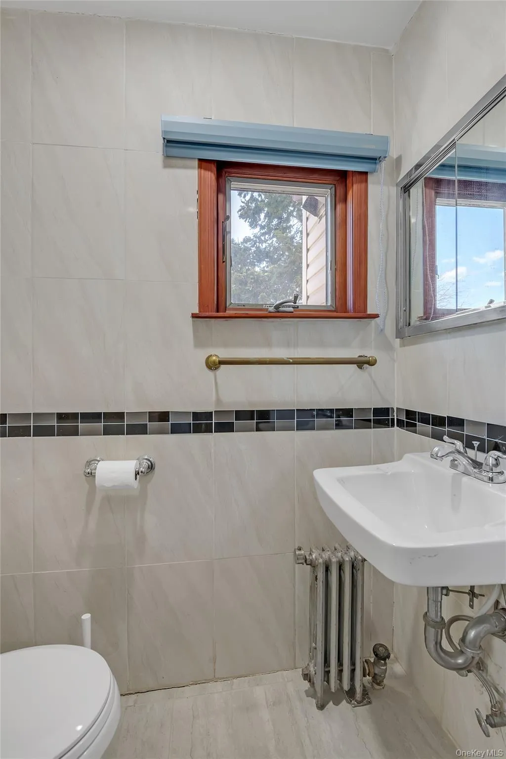 40-19 218th Street, New York, NY, 5 Bedrooms Bedrooms, 9 Rooms Rooms,2 BathroomsBathrooms,Residential,For Rent,218th,0,982199 40-19 218th Street, New York, NY, 5 Bedrooms Bedrooms, 9 Rooms Rooms,2 BathroomsBathrooms,Residential,For Rent,218th,0,982199