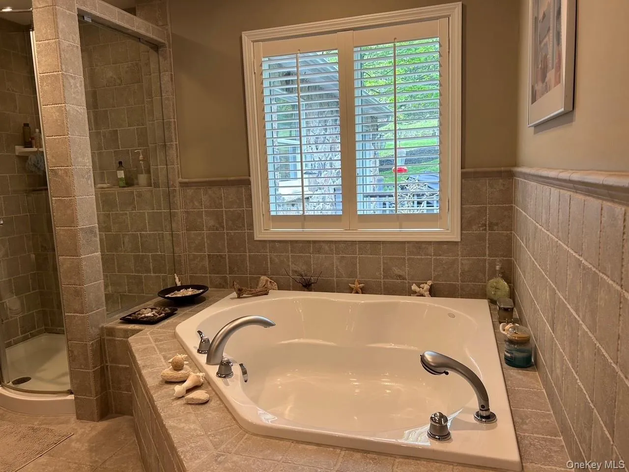 Master Bathroom Master Bathroom