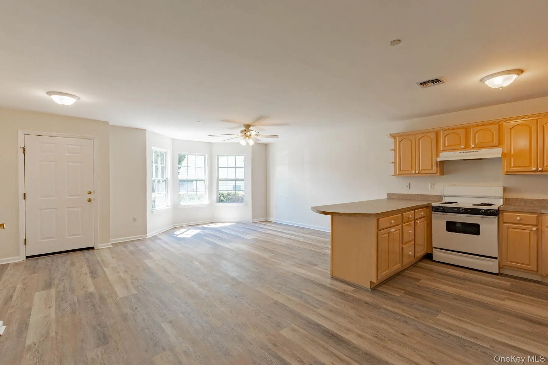 105 Flurry Lane, Babylon, NY, 2 Bedrooms Bedrooms, 5 Rooms Rooms,1 BathroomBathrooms,Residential Lease,For Rent,Flurry,0,982206 105 Flurry Lane, Babylon, NY, 2 Bedrooms Bedrooms, 5 Rooms Rooms,1 BathroomBathrooms,Residential Lease,For Rent,Flurry,0,982206