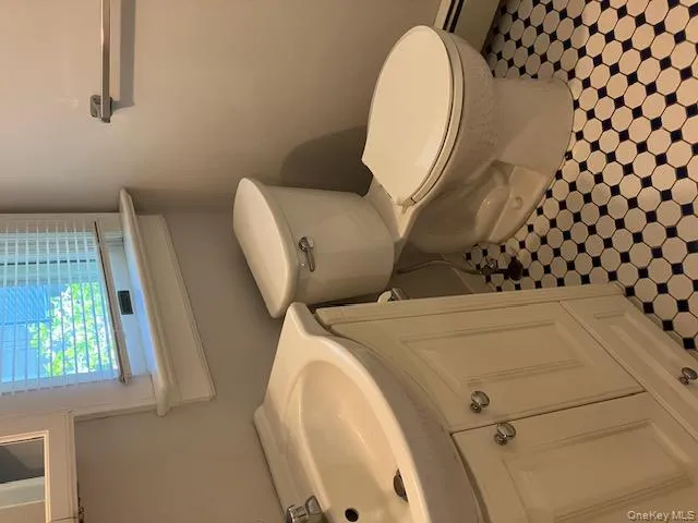 101 Maple Avenue, Oyster Bay, NY, 1 Bedroom Bedrooms, 3 Rooms Rooms,1 BathroomBathrooms,Residential Lease,For Rent,Maple,0,982209 101 Maple Avenue, Oyster Bay, NY, 1 Bedroom Bedrooms, 3 Rooms Rooms,1 BathroomBathrooms,Residential Lease,For Rent,Maple,0,982209