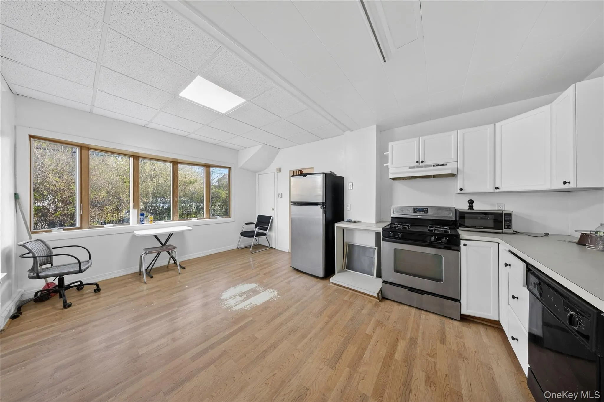 9-04 127th Street, New York, NY, 3 Bedrooms Bedrooms, 8 Rooms Rooms,2 BathroomsBathrooms,Residential,For Rent,127th,0,982216 9-04 127th Street, New York, NY, 3 Bedrooms Bedrooms, 8 Rooms Rooms,2 BathroomsBathrooms,Residential,For Rent,127th,0,982216