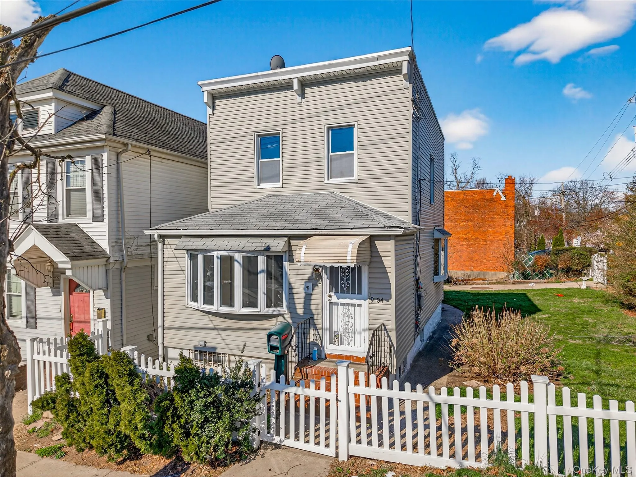 9-04 127th Street, New York, NY, 3 Bedrooms Bedrooms, 8 Rooms Rooms,2 BathroomsBathrooms,Residential,For Rent,127th,0,982216 9-04 127th Street, New York, NY, 3 Bedrooms Bedrooms, 8 Rooms Rooms,2 BathroomsBathrooms,Residential,For Rent,127th,0,982216