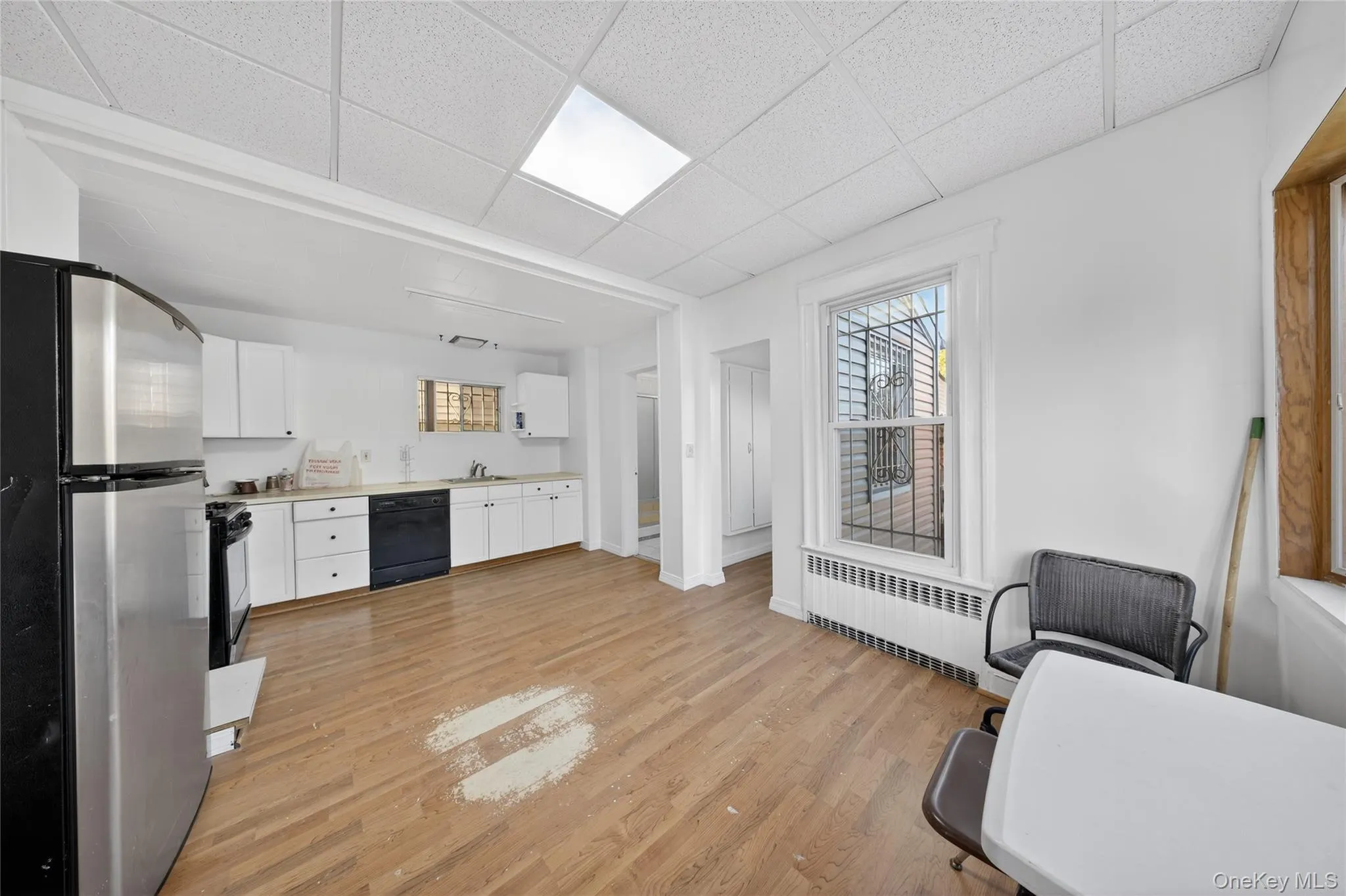 9-04 127th Street, New York, NY, 3 Bedrooms Bedrooms, 8 Rooms Rooms,2 BathroomsBathrooms,Residential,For Rent,127th,0,982216 9-04 127th Street, New York, NY, 3 Bedrooms Bedrooms, 8 Rooms Rooms,2 BathroomsBathrooms,Residential,For Rent,127th,0,982216