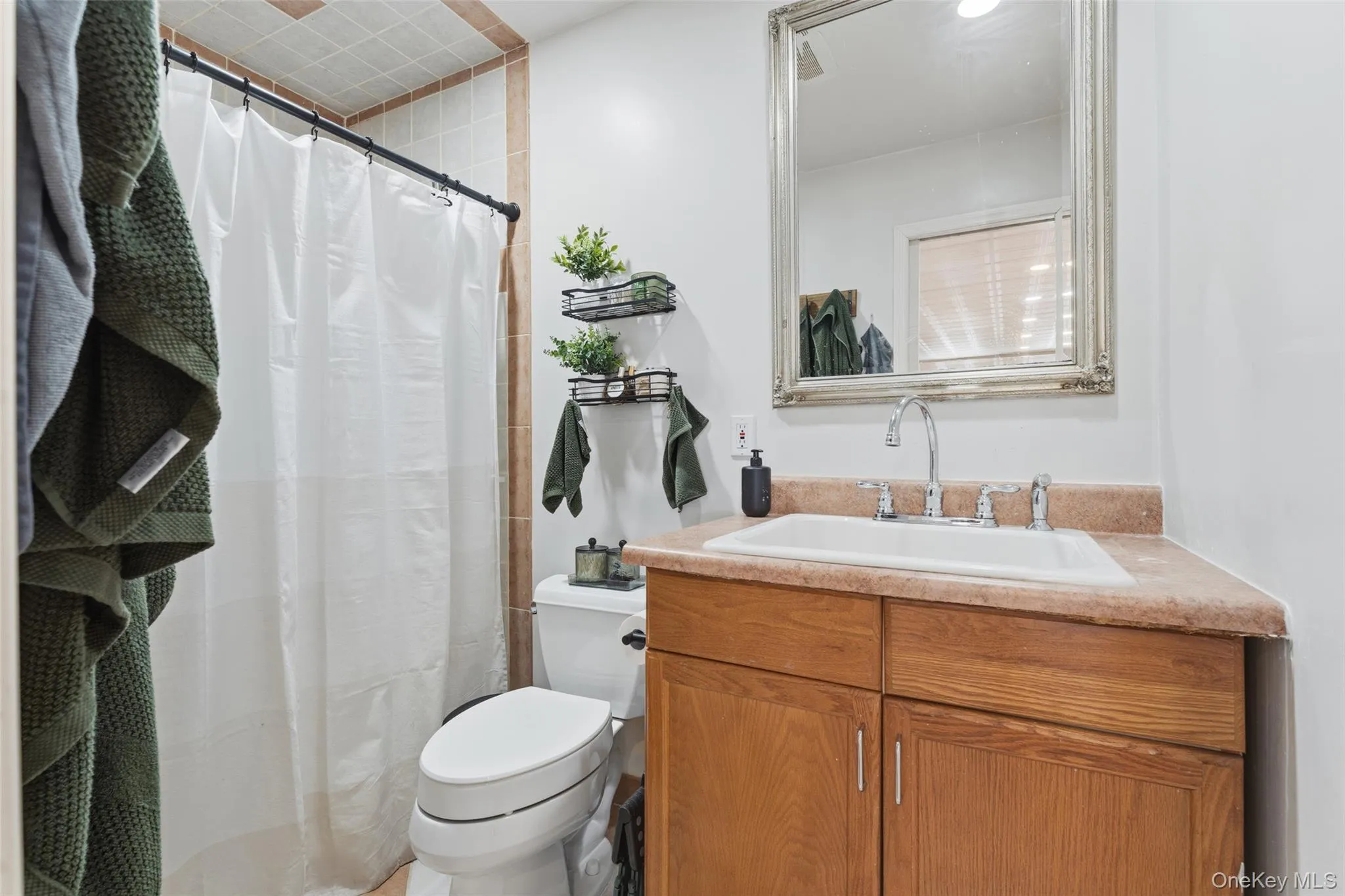19 Peachtree Drive, Cortlandt, NY, 4 Bedrooms Bedrooms, 9 Rooms Rooms,3 BathroomsBathrooms,Residential,For Rent,Peachtree,0,KEY982226 19 Peachtree Drive, Cortlandt, NY, 4 Bedrooms Bedrooms, 9 Rooms Rooms,3 BathroomsBathrooms,Residential,For Rent,Peachtree,0,KEY982226
