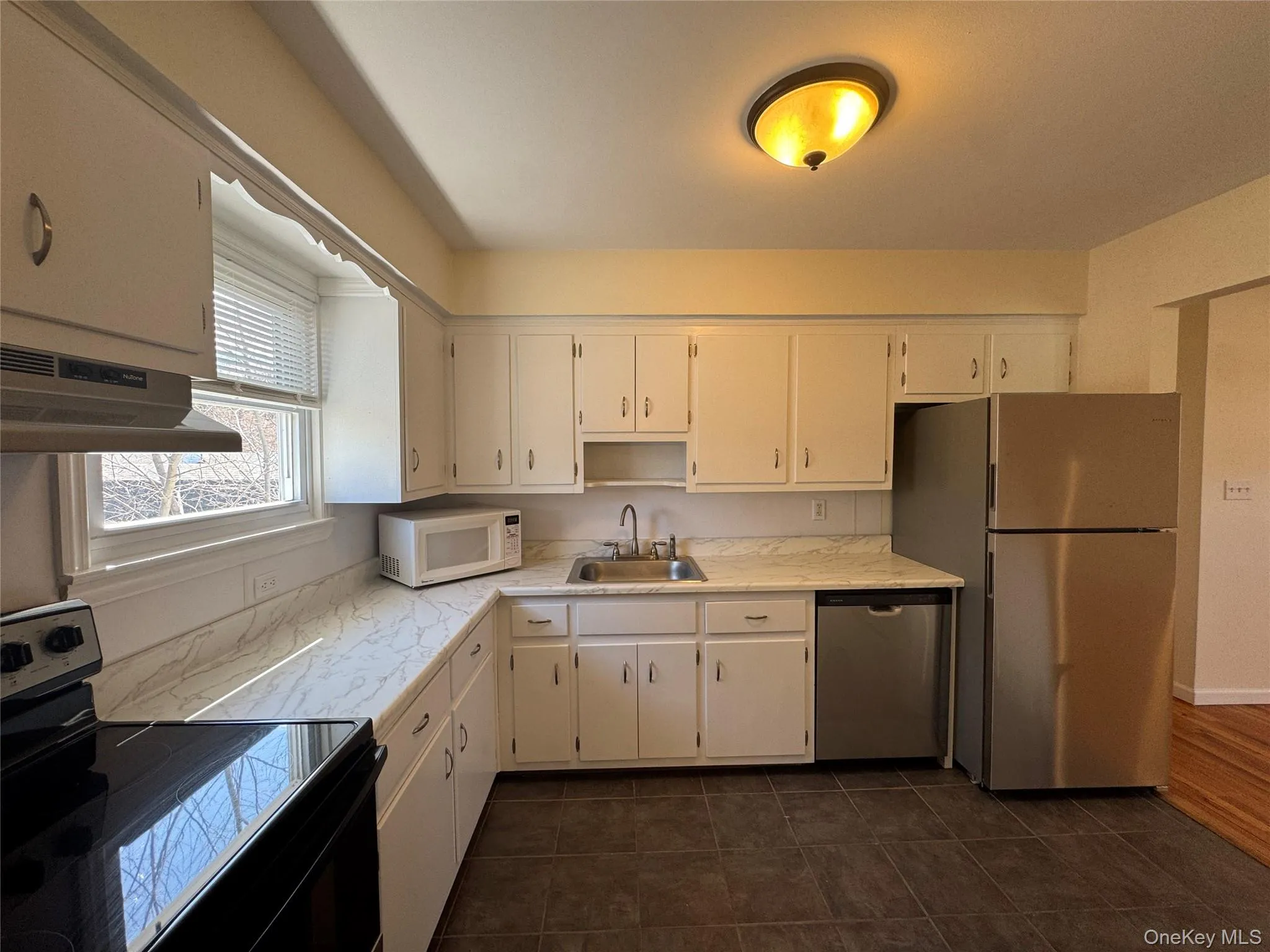 40 Whitestone Road, Brookhaven, NY, 5 Bedrooms Bedrooms, 11 Rooms Rooms,2 BathroomsBathrooms,Residential Lease,For Rent,Whitestone,0,982234 40 Whitestone Road, Brookhaven, NY, 5 Bedrooms Bedrooms, 11 Rooms Rooms,2 BathroomsBathrooms,Residential Lease,For Rent,Whitestone,0,982234