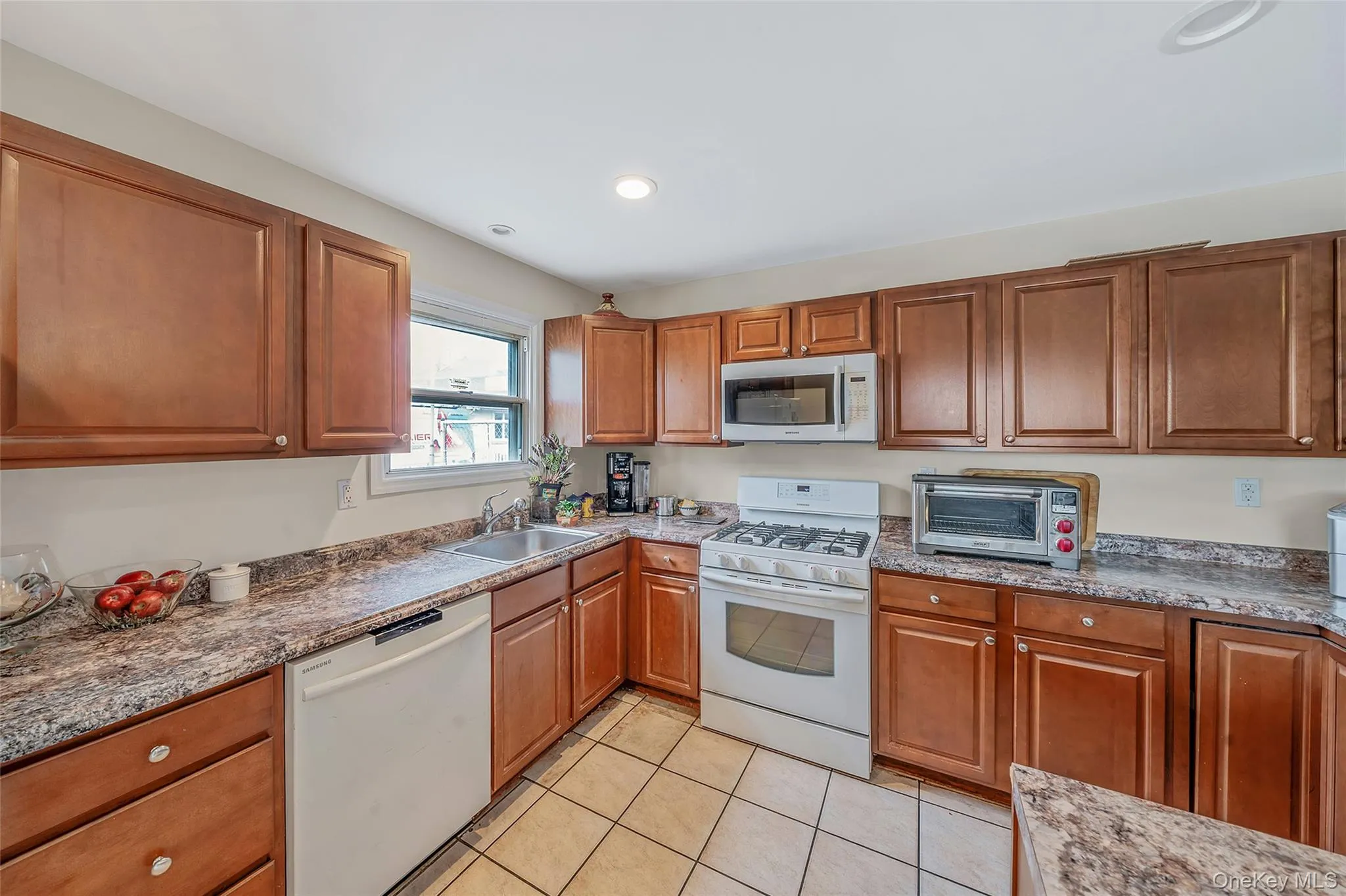 105 Vermont Street, Long Beach, NY, 6 Bedrooms Bedrooms, 10 Rooms Rooms,2 BathroomsBathrooms,Residential,For Rent,Vermont,0,982241 105 Vermont Street, Long Beach, NY, 6 Bedrooms Bedrooms, 10 Rooms Rooms,2 BathroomsBathrooms,Residential,For Rent,Vermont,0,982241