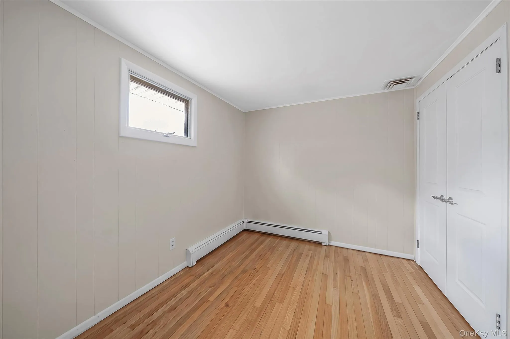 105 Vermont Street, Long Beach, NY, 6 Bedrooms Bedrooms, 10 Rooms Rooms,2 BathroomsBathrooms,Residential,For Rent,Vermont,0,982241 105 Vermont Street, Long Beach, NY, 6 Bedrooms Bedrooms, 10 Rooms Rooms,2 BathroomsBathrooms,Residential,For Rent,Vermont,0,982241
