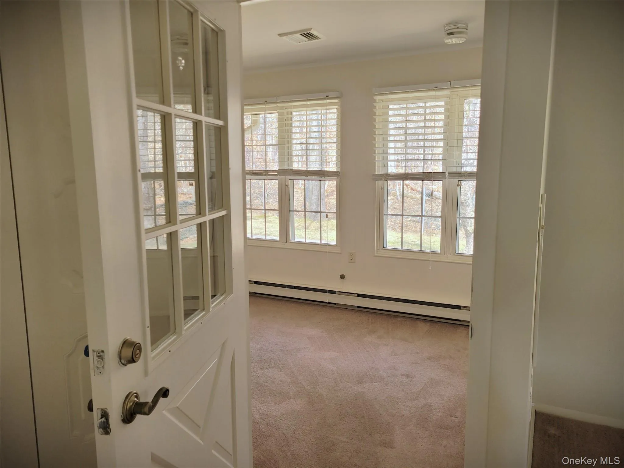 375 Woodbridge Drive, Brookhaven, NY, 2 Bedrooms Bedrooms, 6 Rooms Rooms,1 BathroomBathrooms,Residential Sale,For Rent,Woodbridge,0,982246 375 Woodbridge Drive, Brookhaven, NY, 2 Bedrooms Bedrooms, 6 Rooms Rooms,1 BathroomBathrooms,Residential Sale,For Rent,Woodbridge,0,982246