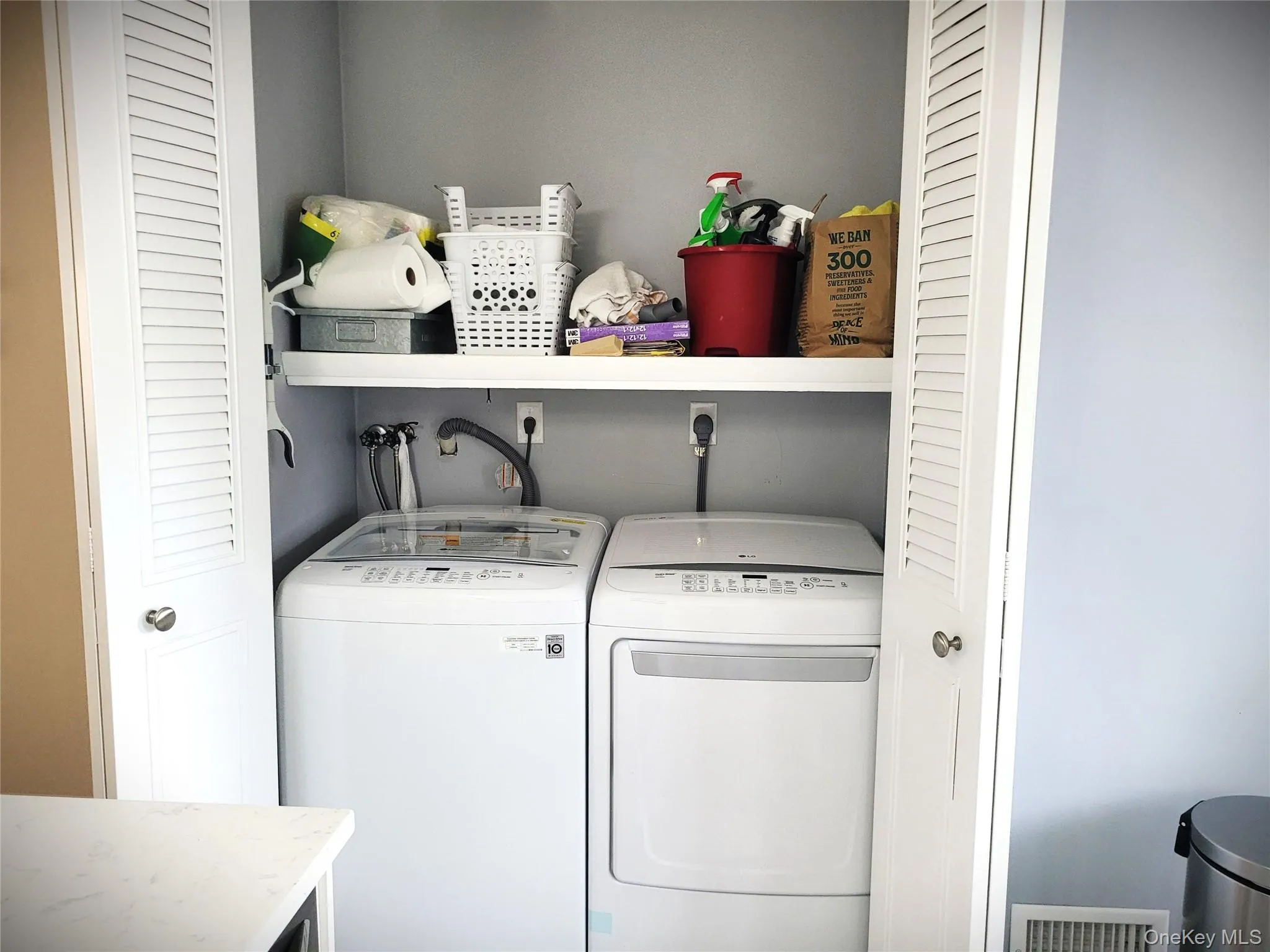 375 Woodbridge Drive, Brookhaven, NY, 2 Bedrooms Bedrooms, 6 Rooms Rooms,1 BathroomBathrooms,Residential Sale,For Rent,Woodbridge,0,982246 375 Woodbridge Drive, Brookhaven, NY, 2 Bedrooms Bedrooms, 6 Rooms Rooms,1 BathroomBathrooms,Residential Sale,For Rent,Woodbridge,0,982246