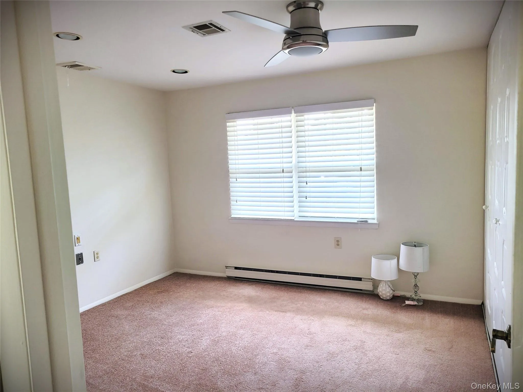375 Woodbridge Drive, Brookhaven, NY, 2 Bedrooms Bedrooms, 6 Rooms Rooms,1 BathroomBathrooms,Residential Sale,For Rent,Woodbridge,0,982246 375 Woodbridge Drive, Brookhaven, NY, 2 Bedrooms Bedrooms, 6 Rooms Rooms,1 BathroomBathrooms,Residential Sale,For Rent,Woodbridge,0,982246