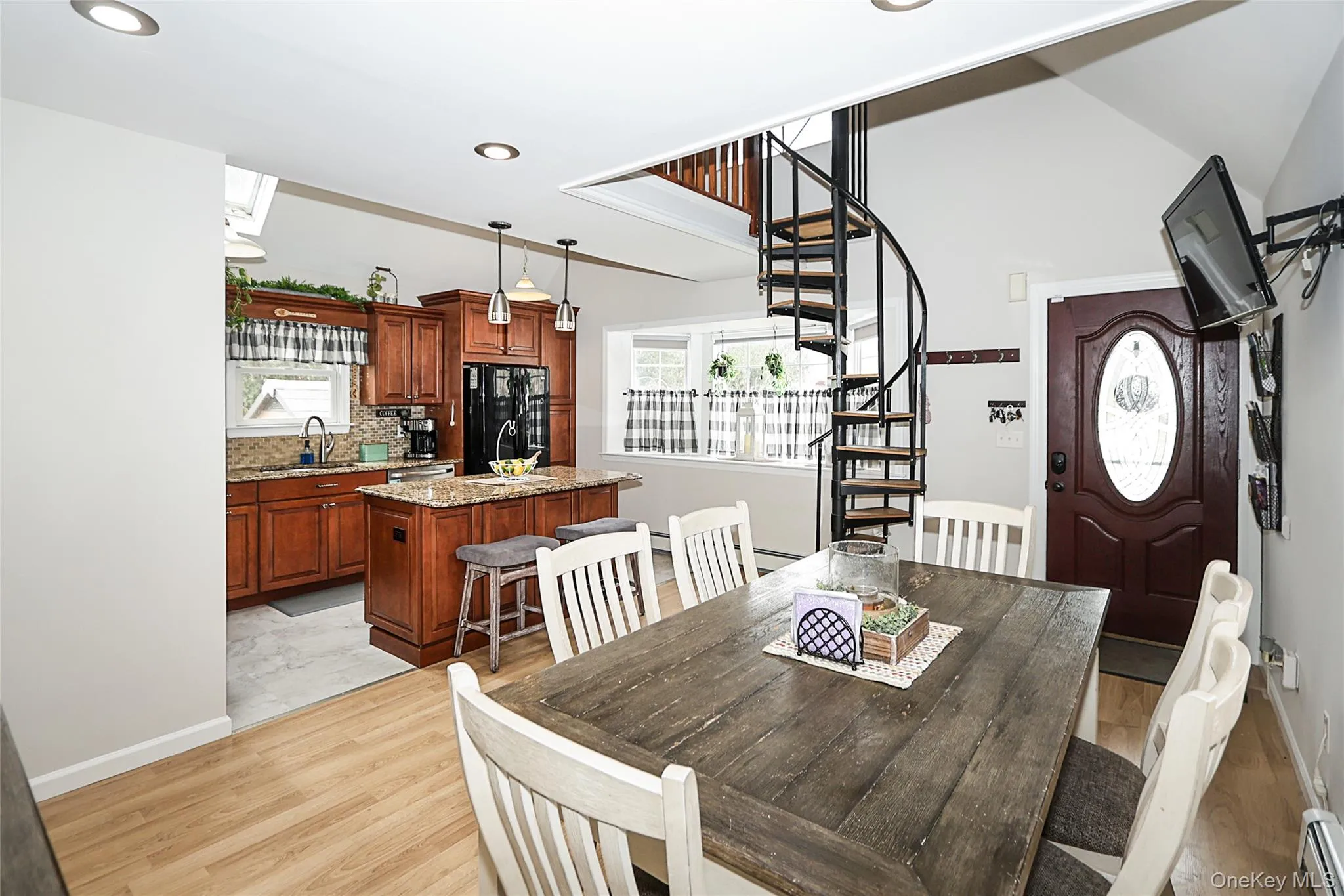 129 Norwalk Avenue, Brookhaven, NY, 3 Bedrooms Bedrooms, 6 Rooms Rooms,1 BathroomBathrooms,Residential,For Rent,Norwalk,0,982270 129 Norwalk Avenue, Brookhaven, NY, 3 Bedrooms Bedrooms, 6 Rooms Rooms,1 BathroomBathrooms,Residential,For Rent,Norwalk,0,982270