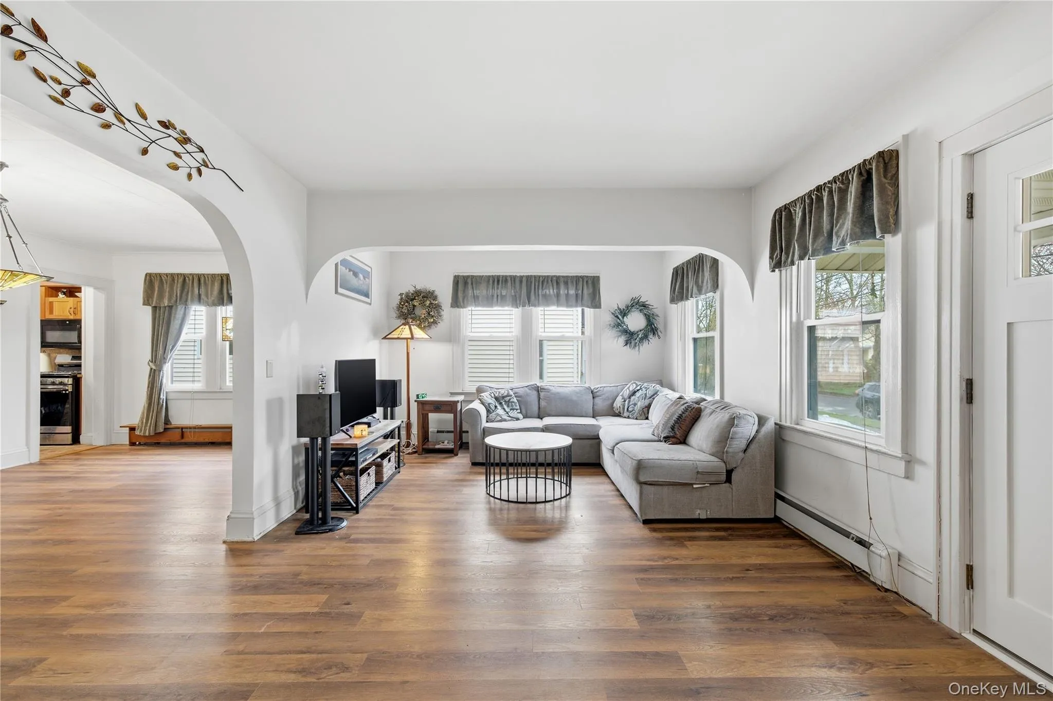 147 Church Avenue, Islip, NY, 4 Bedrooms Bedrooms, 10 Rooms Rooms,2 BathroomsBathrooms,Residential,For Rent,Church,0,982285 147 Church Avenue, Islip, NY, 4 Bedrooms Bedrooms, 10 Rooms Rooms,2 BathroomsBathrooms,Residential,For Rent,Church,0,982285