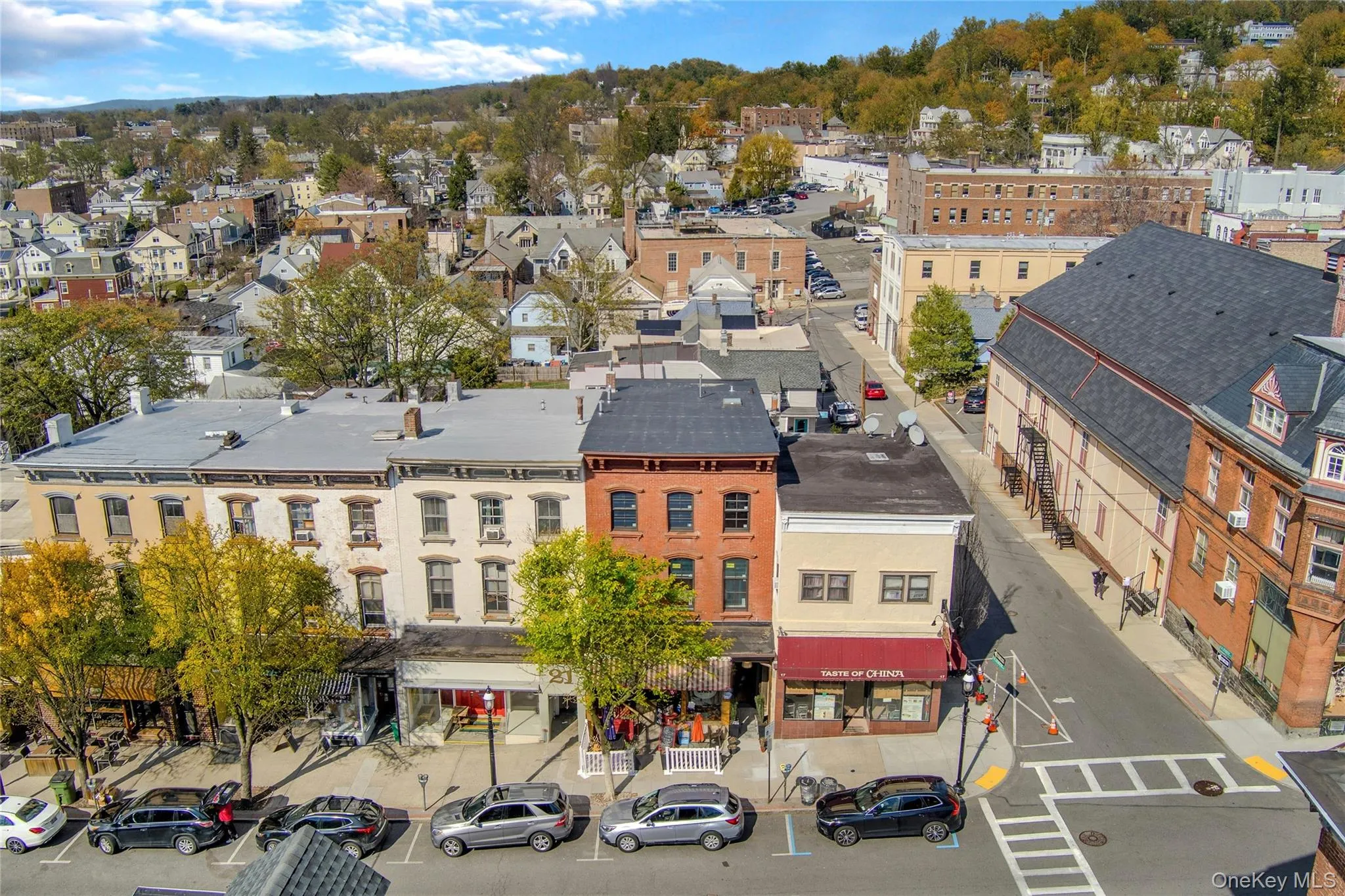 Welcome to the charm of downtown Tarrytown's Main Street . Welcome to the charm of downtown Tarrytown's Main Street .